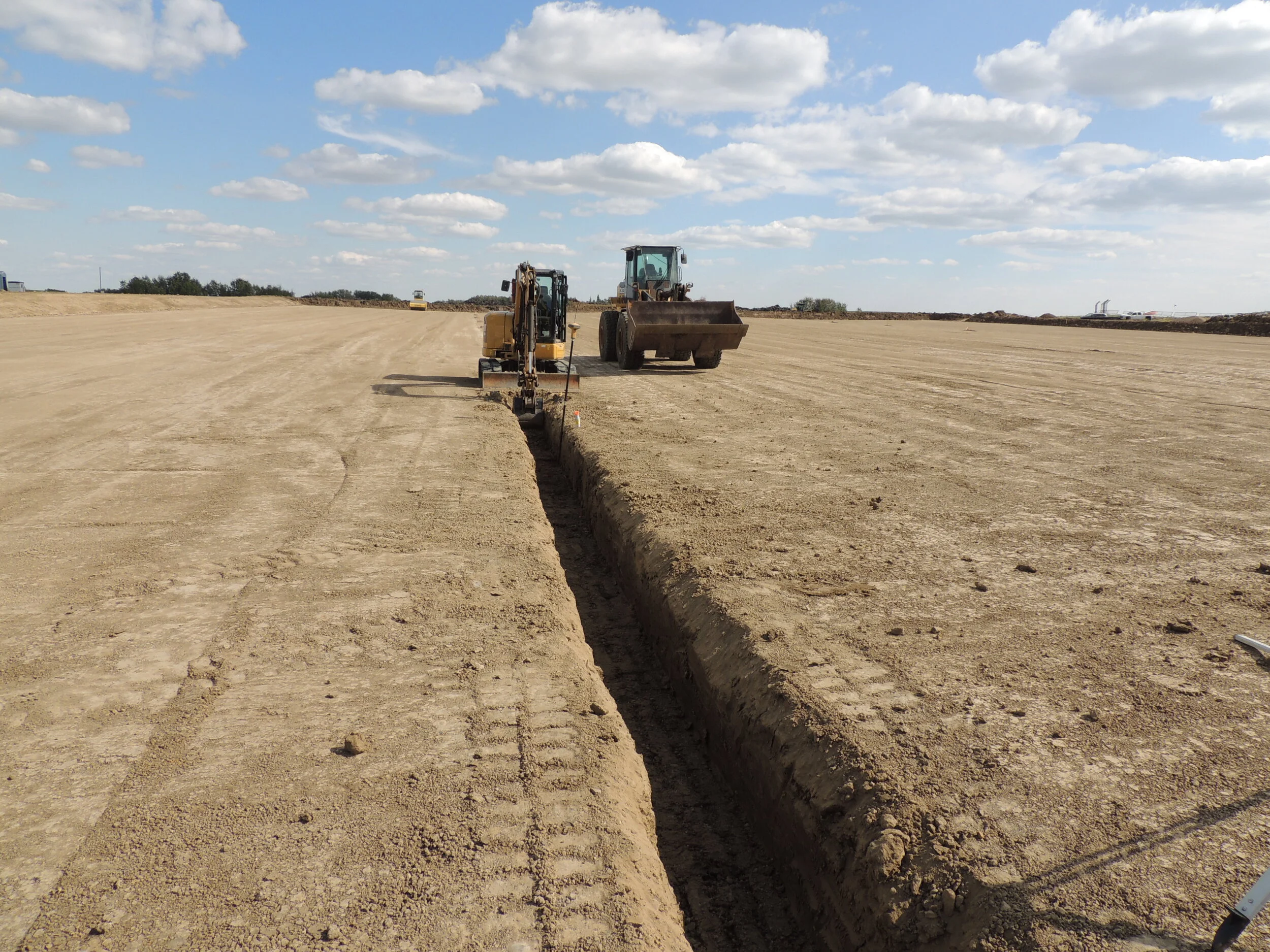   Camrose Regional Landfill Cell 21     Client:  The City of Camrose    Consultant:  WSP / MMM Group    Start Date:  June 2017   Completion Date:  September 2017   Project Scope:     Excavate, haul and stockpile ~10,000 m³ of topsoil &amp; subsoil   
