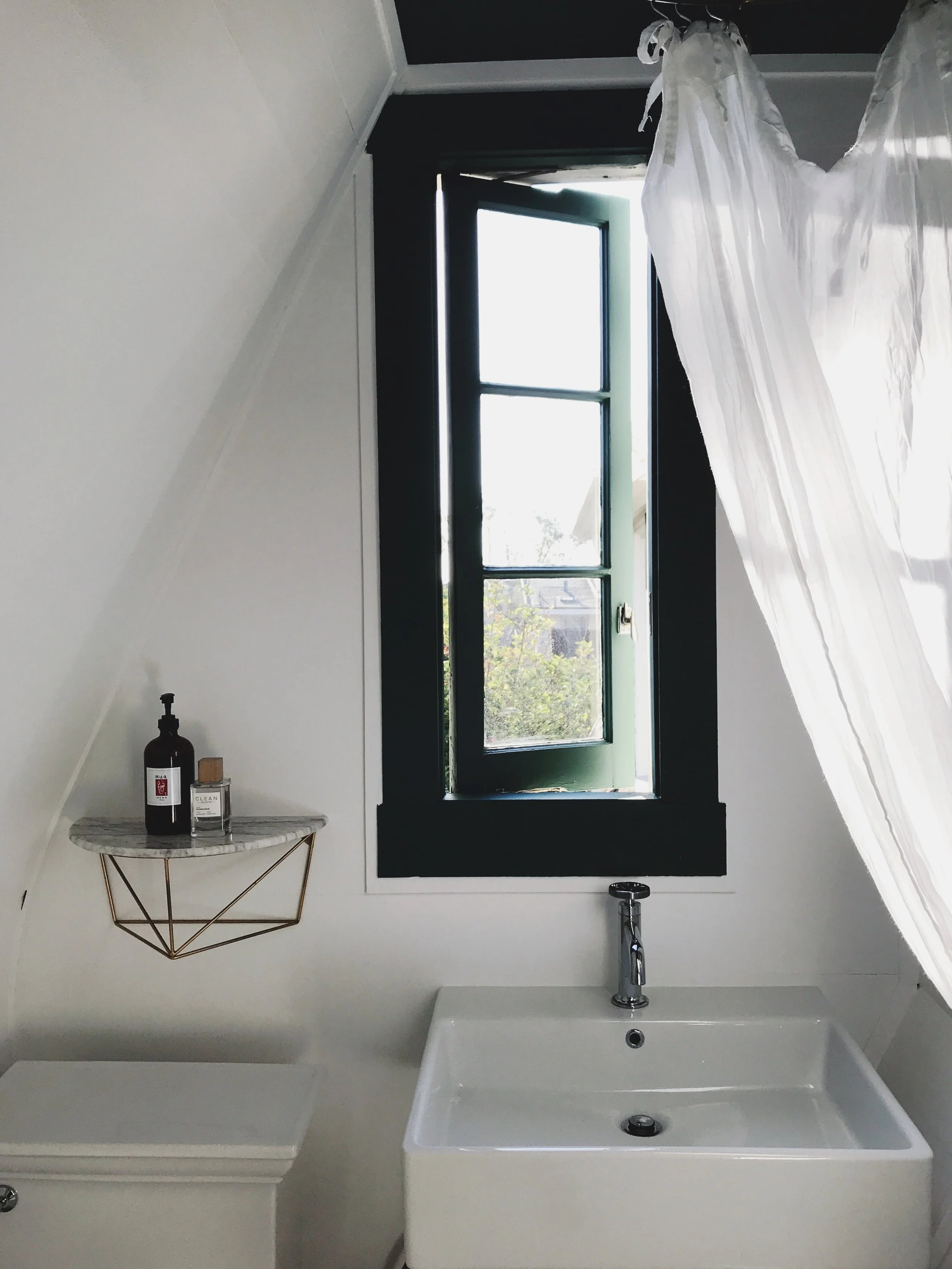 HIVE&PATTERN Alameda CA Boat Bathroom Remodel2.JPG