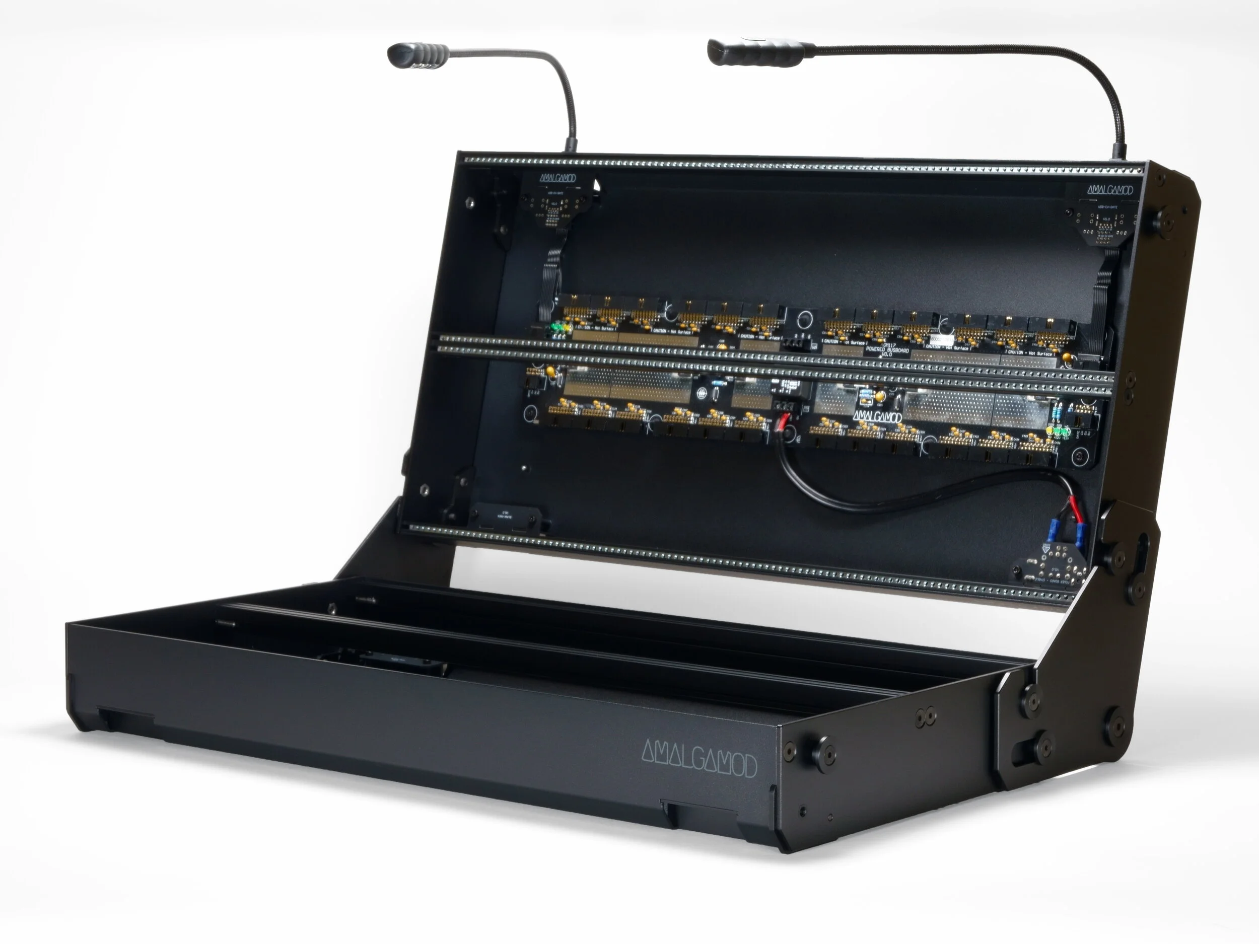 White BG_Angle_Open_Lamp.jpg