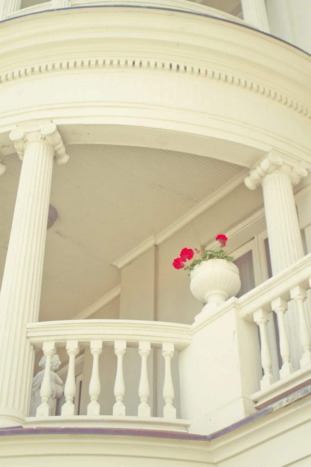 The architecture in Charleston is ornate, charming, often very lavish. 
