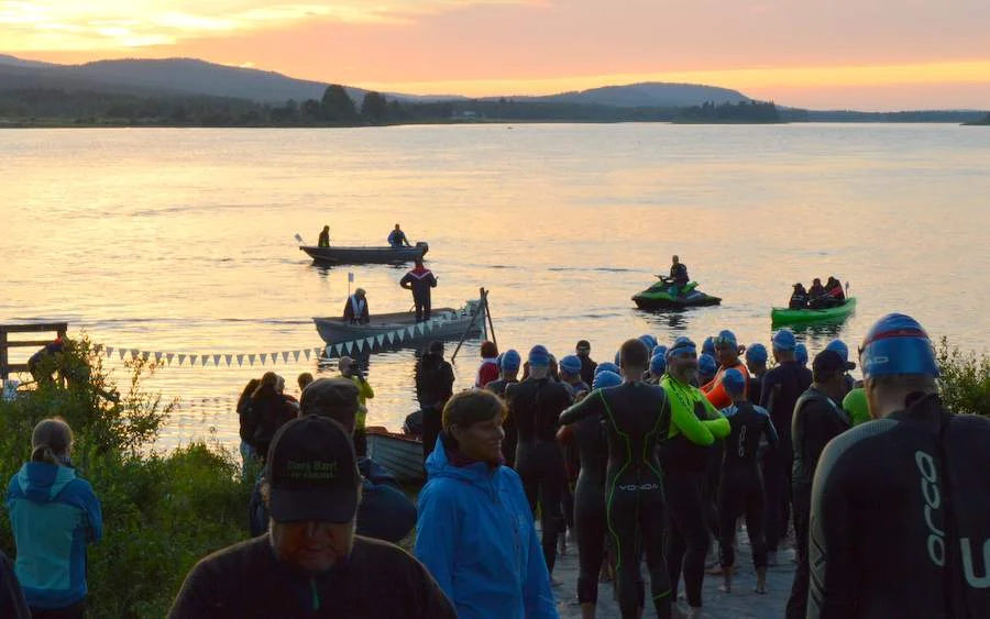 … and this looks like it will be great fun! (Photo from Arctic Circle Swim site)