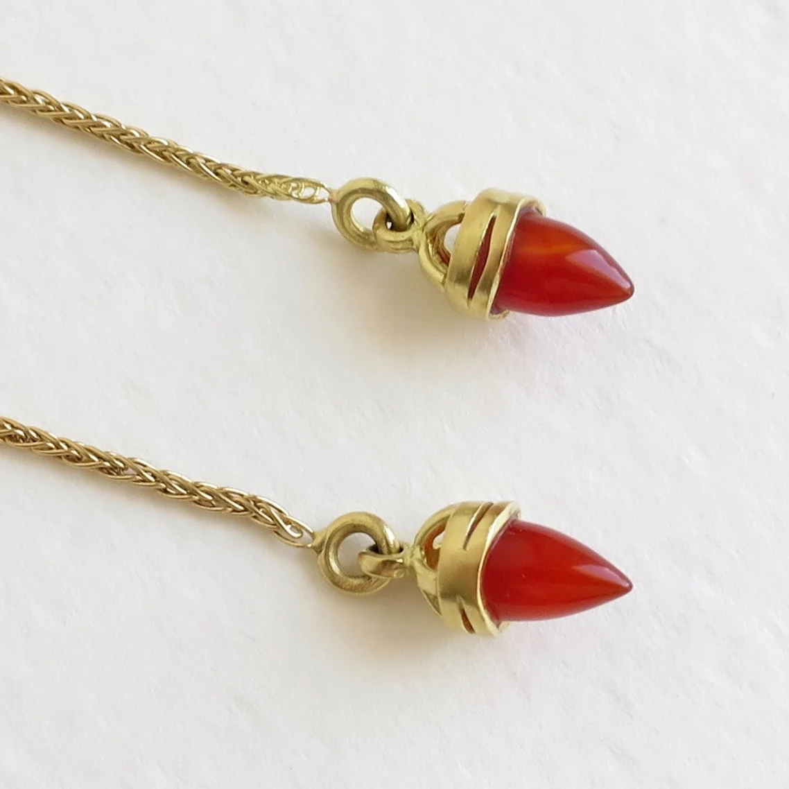 Jewelry Jewellery 18kt gold earrings with Carnelian drops