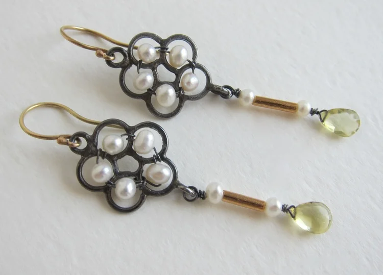 Pearl earrings with oxidized silver, Lemon Quartz