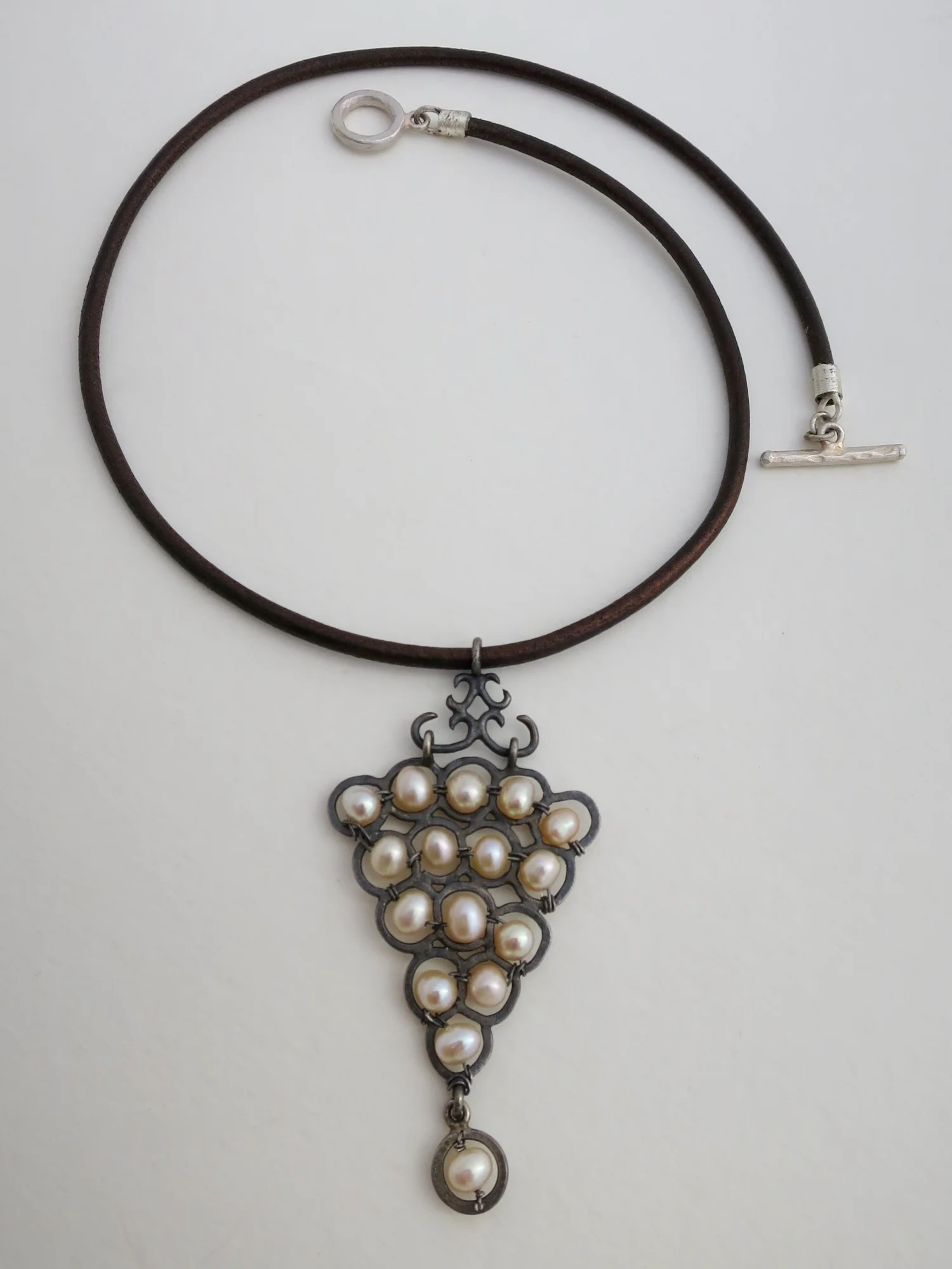 Pink pearl cluster pendant 