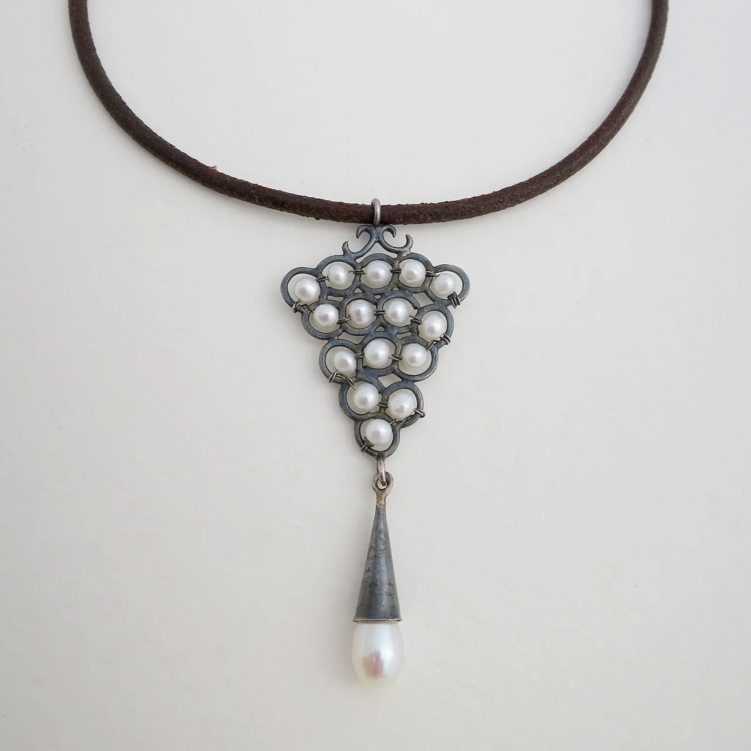 Jewelry Jewellery White pearl cluster pendant with oxidised silver pendant