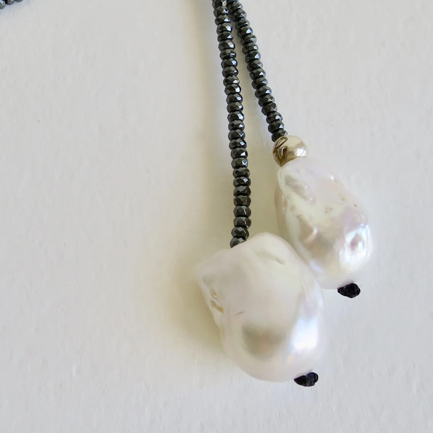 Jewelry Jewellery Long Spinel necklace with two large pearls