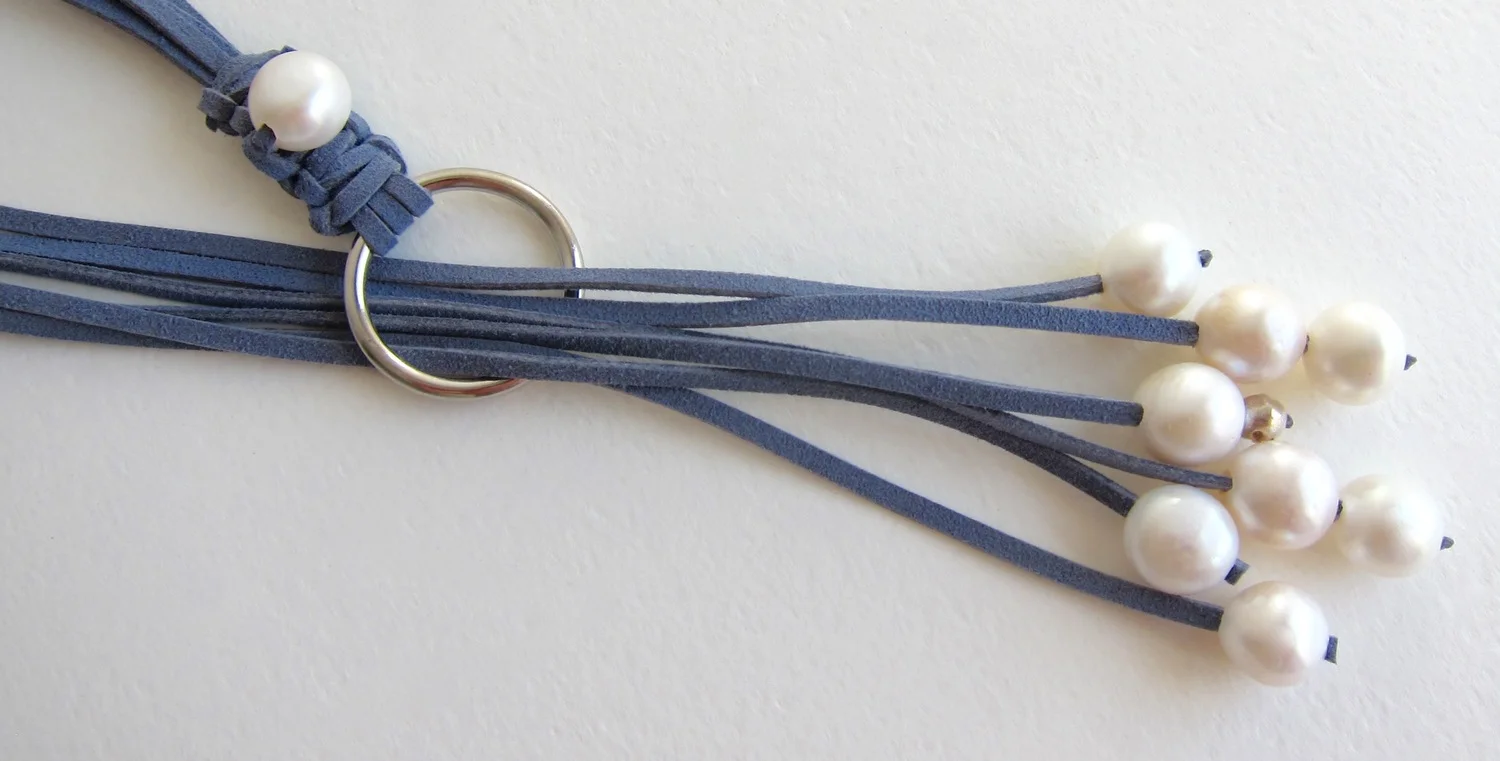 Blue suede Pearl necklace 