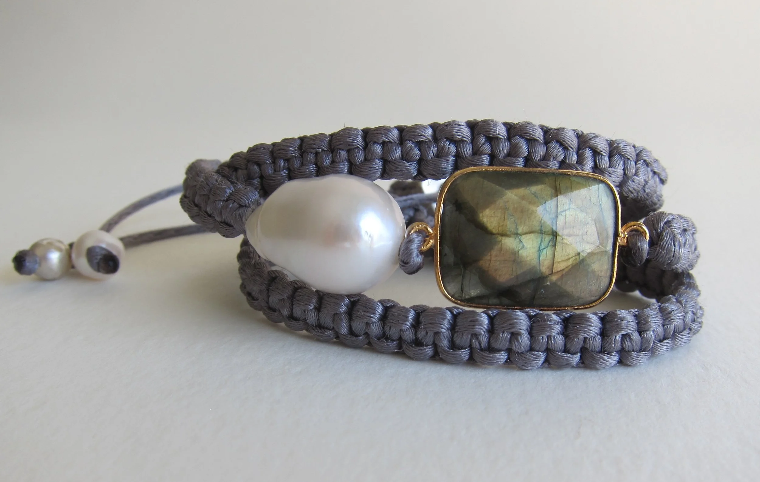 Wrap bracelet with Labradorite and Pearl