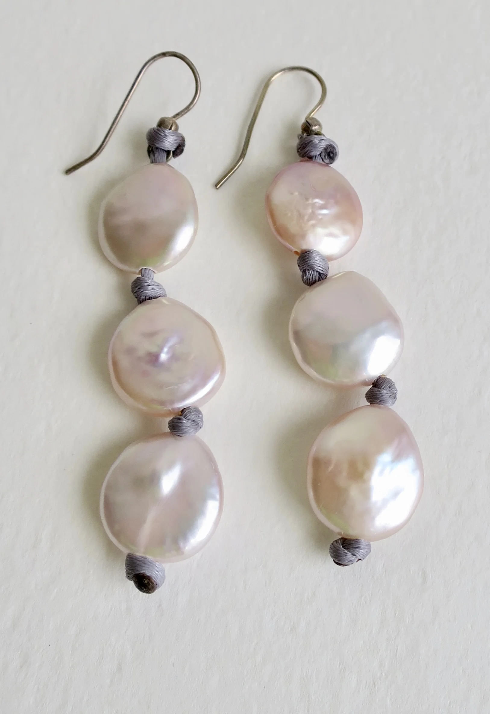 Jewelry Jewellery Flat pink pearl and satin earrings