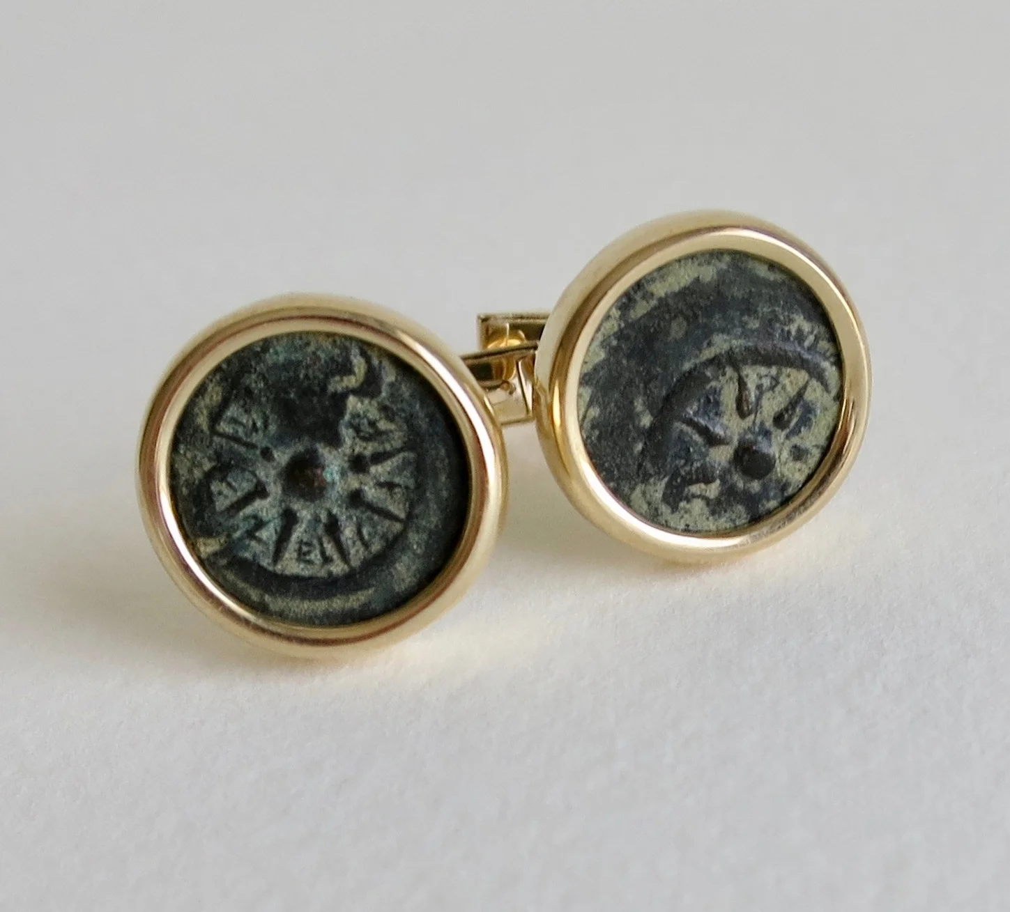 Jewelry Jewellery Gold cufflinks with Widow's mite bronze coins