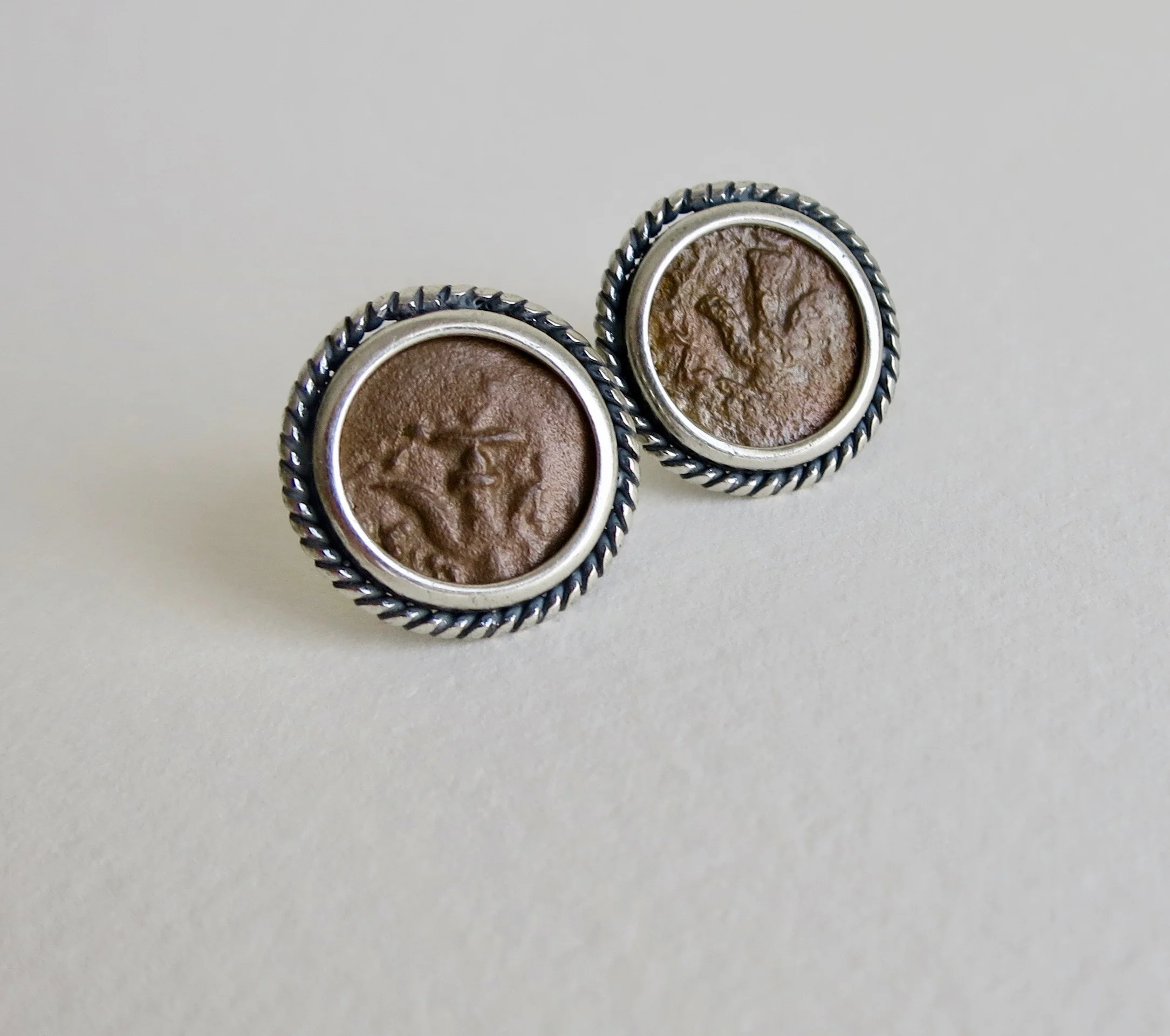 Jewelry Jewellery Widow's mite stud earrings in silver