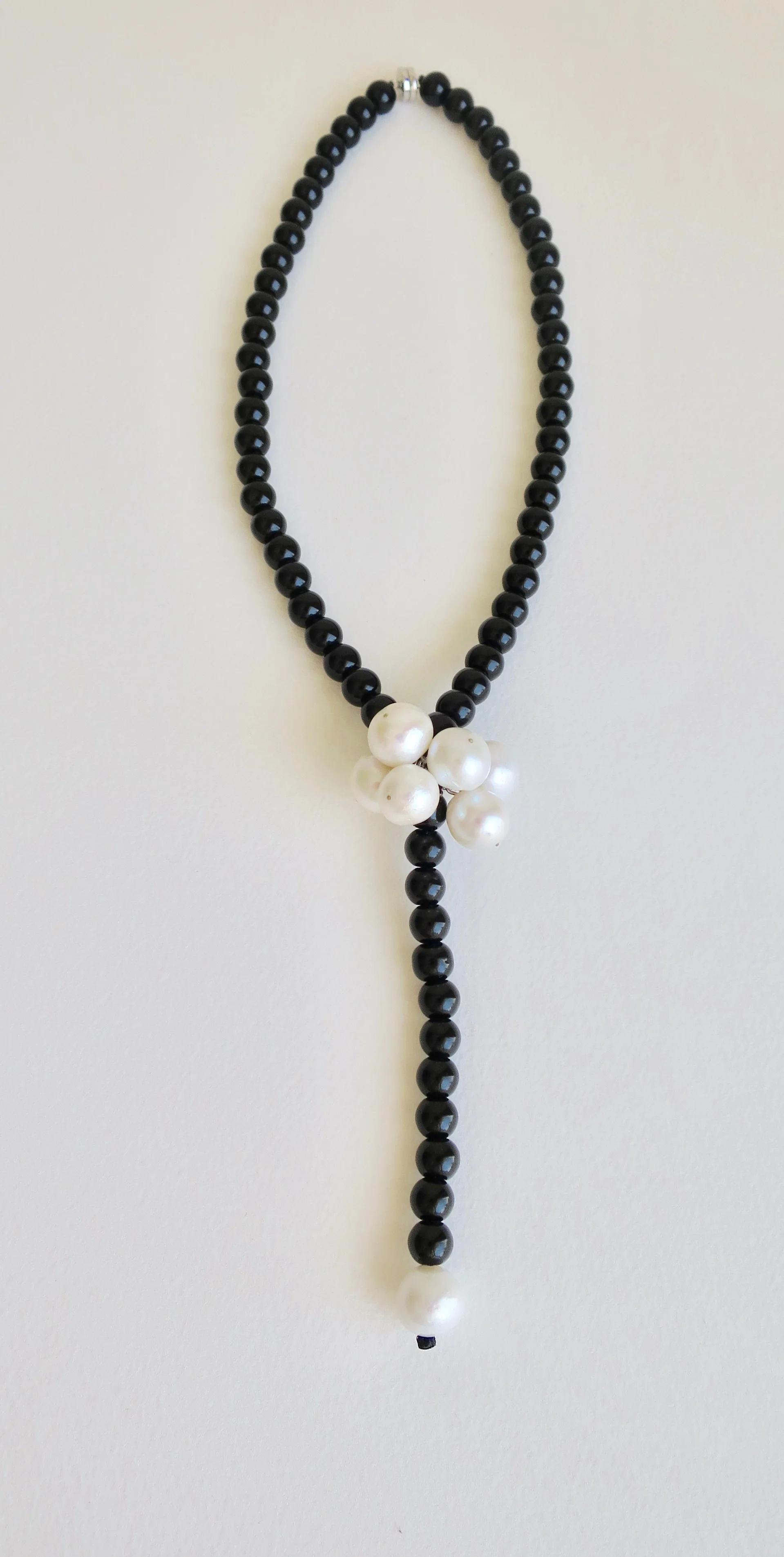 Black Onyx necklace with pearls