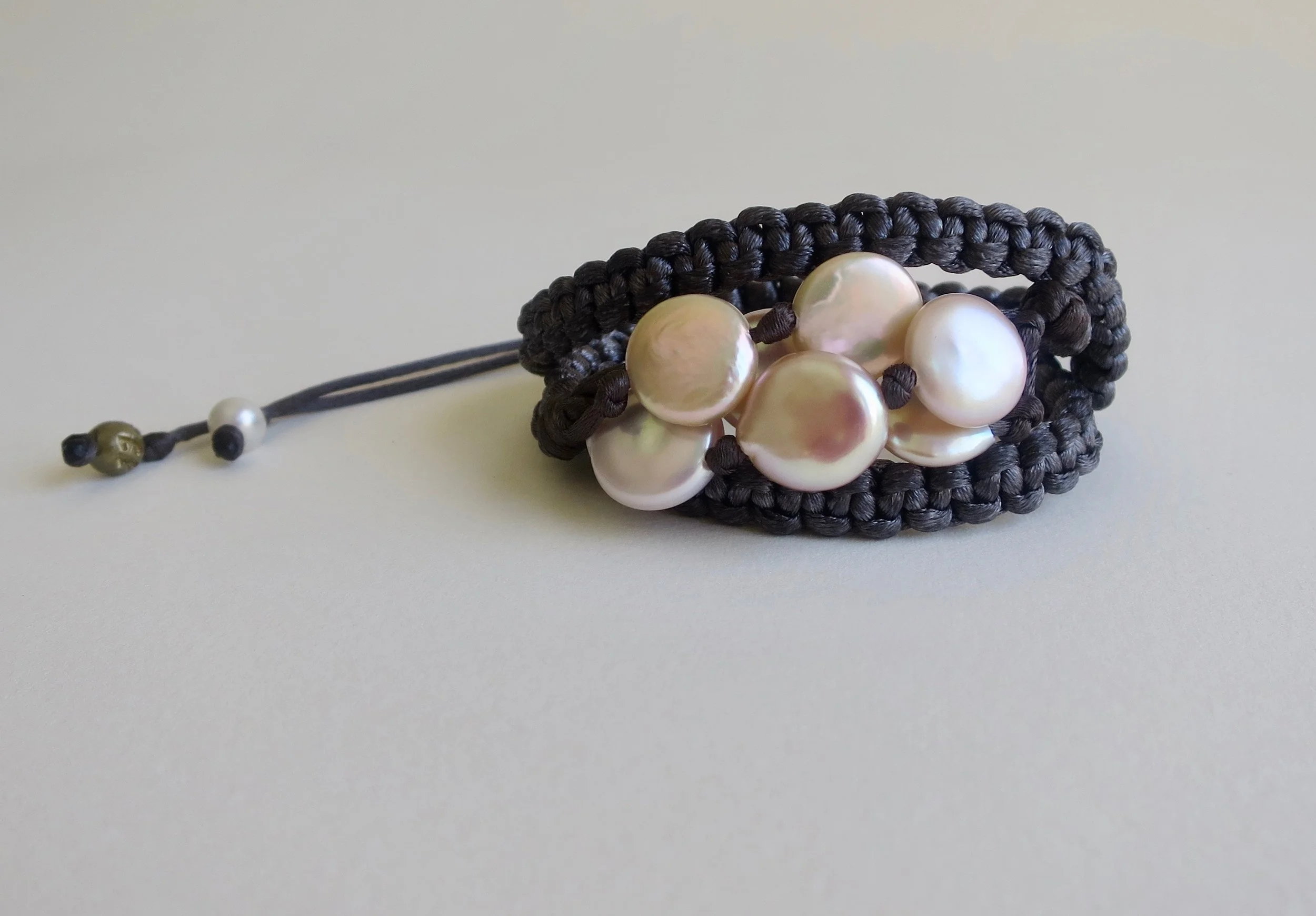 Wrap bracelet with Pearls