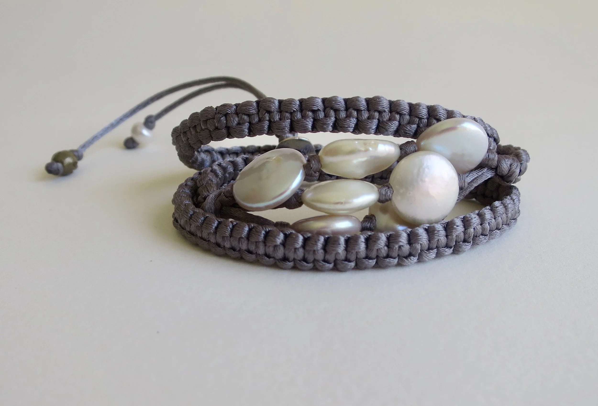 Satin wrap bracelet with Pearls