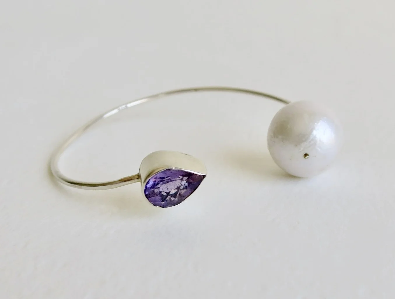 Jewelry Jewellery Silver bangle with Pearl and Amethyst