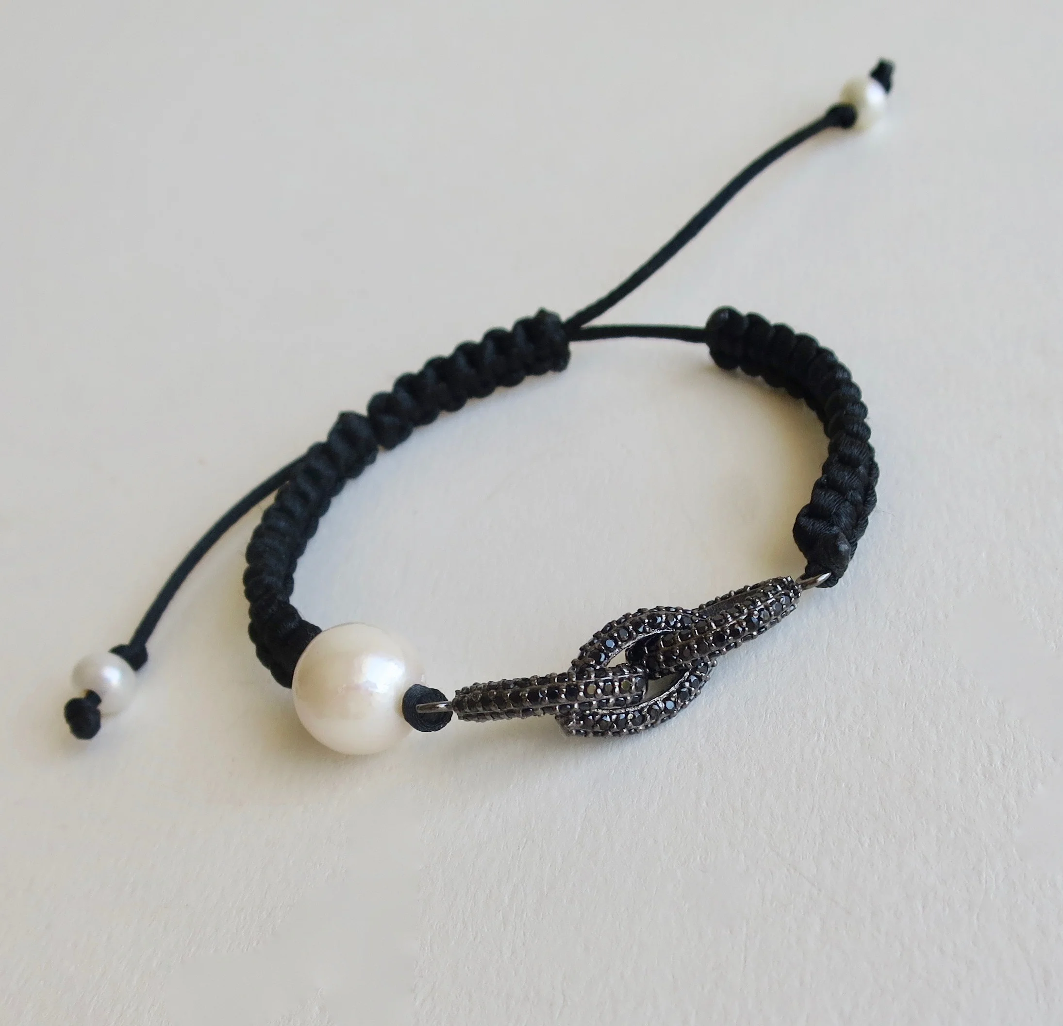 Spinel, Pearl and satin bracelet