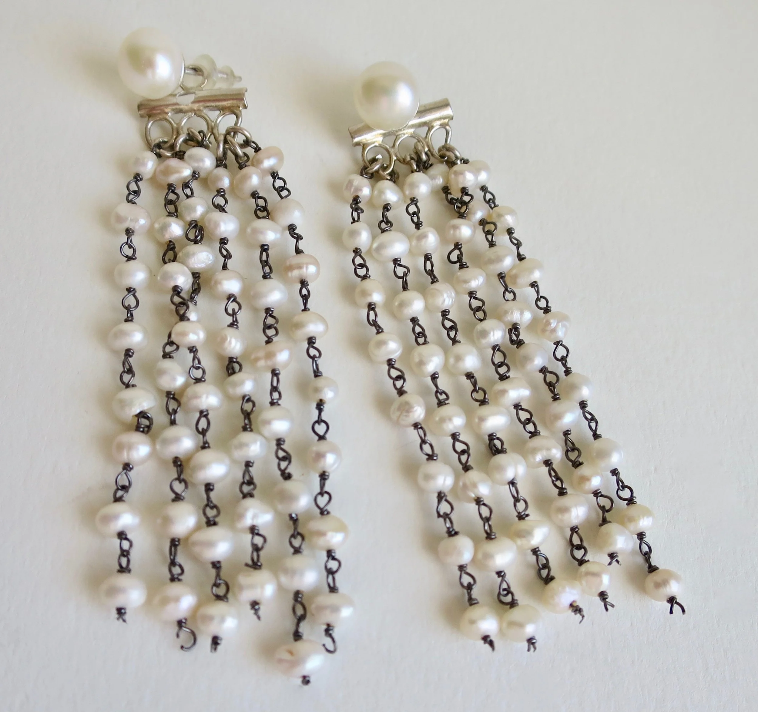Freshwater pearl and silver earrings with pearl stud, silver