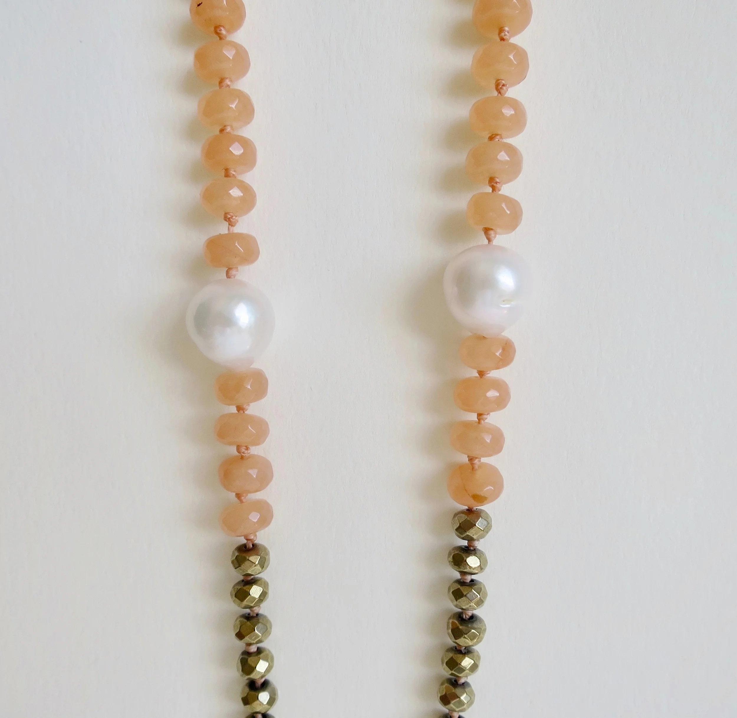 Jewelry Jewellery Peach coloured Agate necklace with Pyrite and Pearls