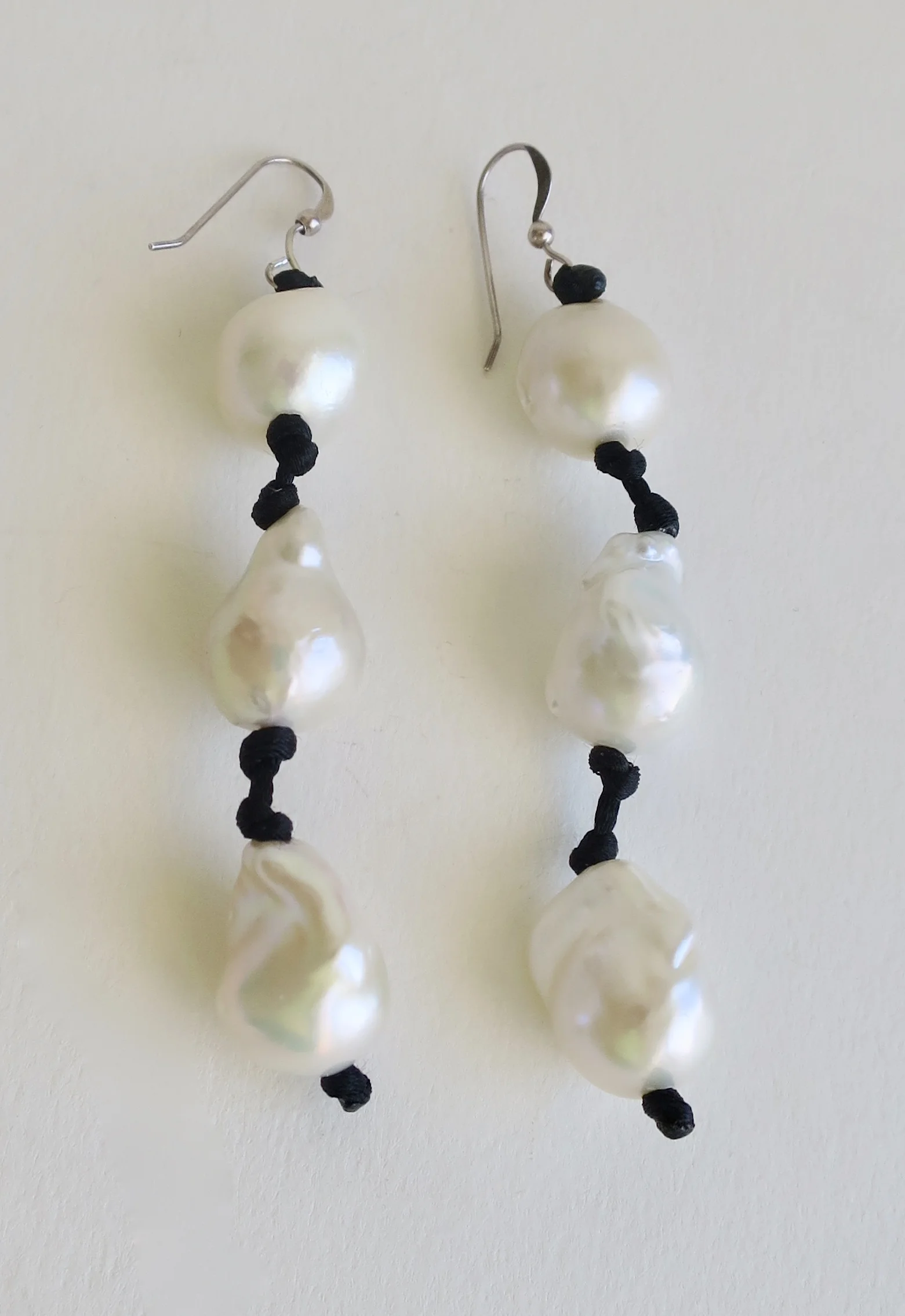 Long pearl earrings with Satin