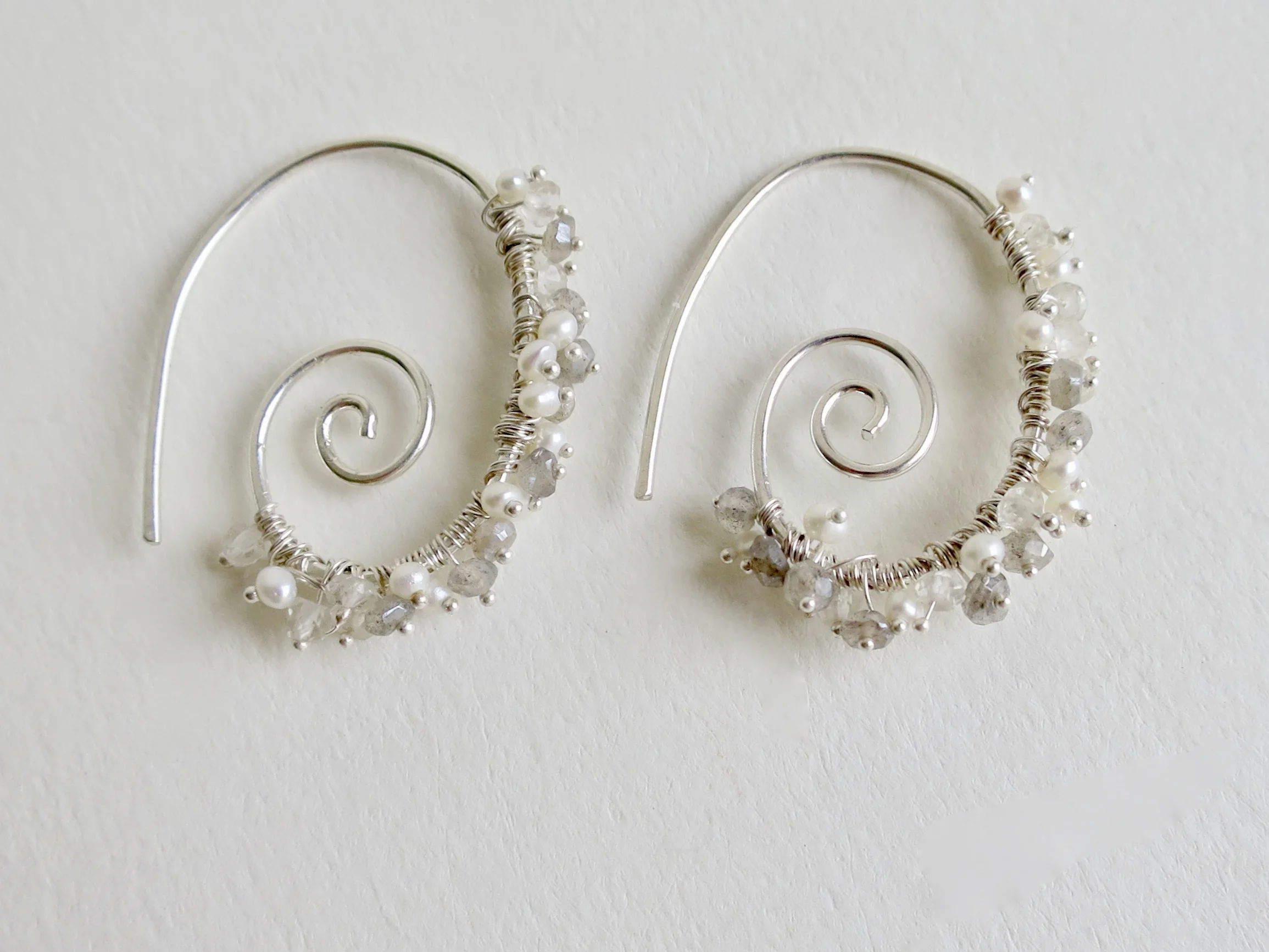 Silver spiral earrings with Moonstone, pearls and labradorite Jewelry Jewellery