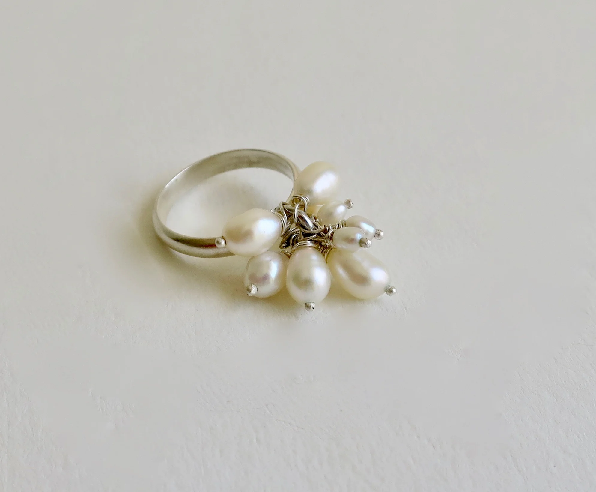Fine silver ring with white Pearl cluster