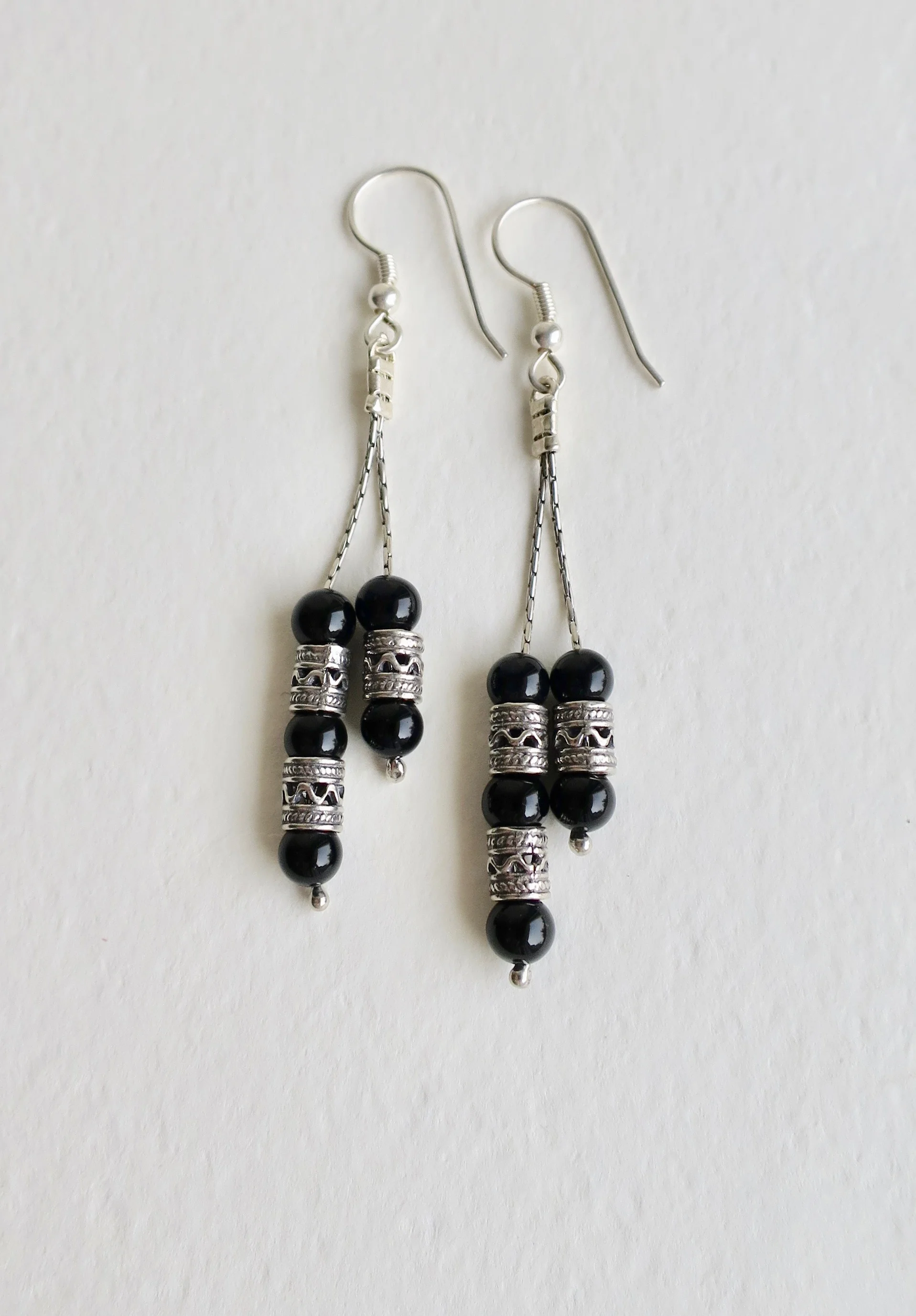 Yemenite design silver earrings with Onyx