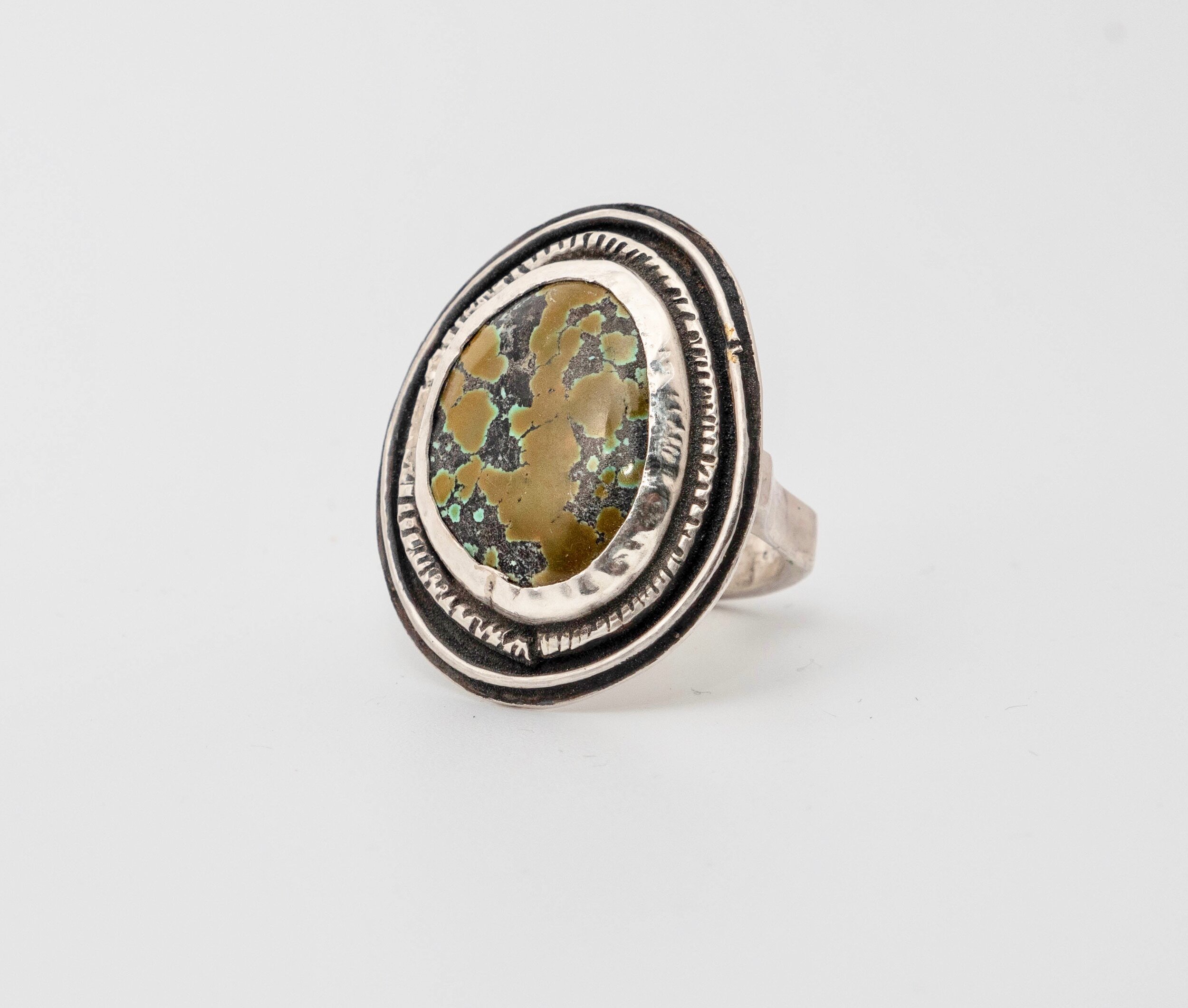 Exquisite Turquoise set in handmade silver ring      Jewellery    Jewelry