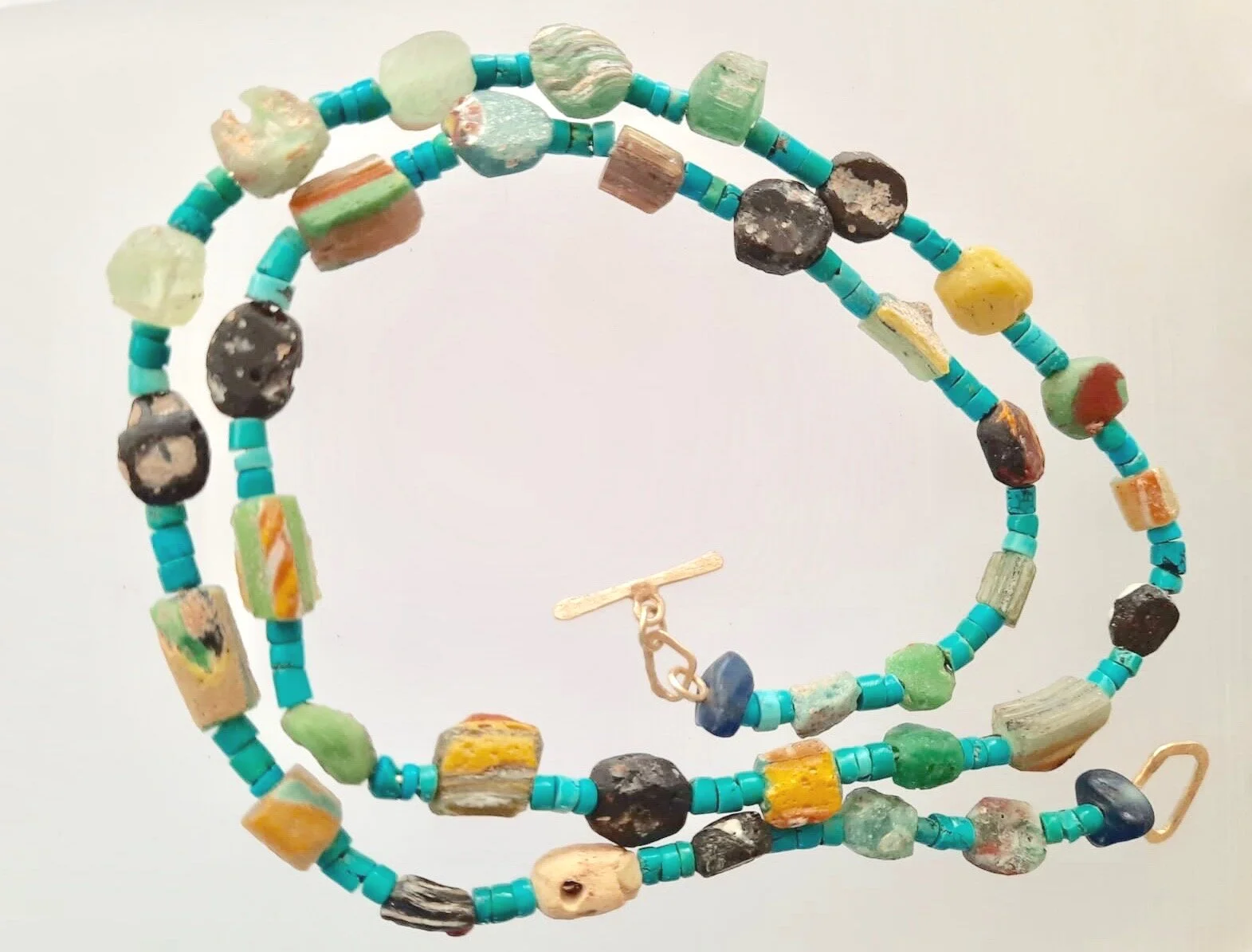 Turquoise neckpiece with 18kt gold and ancient stones   Jewellery    Jewelry