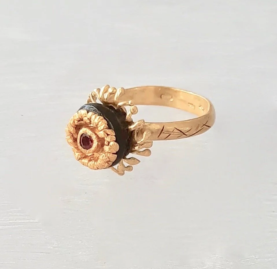 24kt / 18kt gold ring with Ebony and Tourmaline      Jewellery       Jewelry