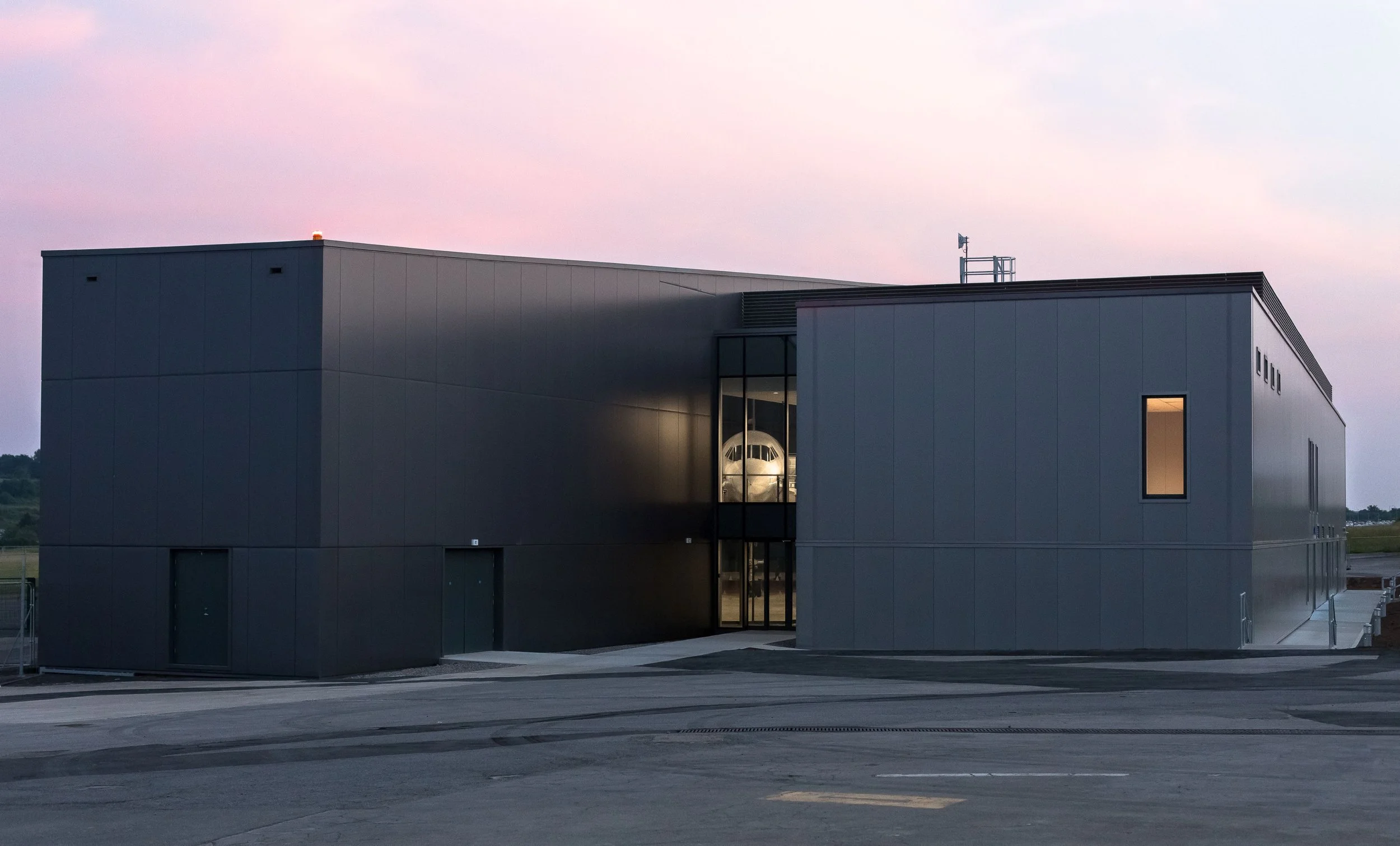 Concorde Hangar outdoors (1).jpg