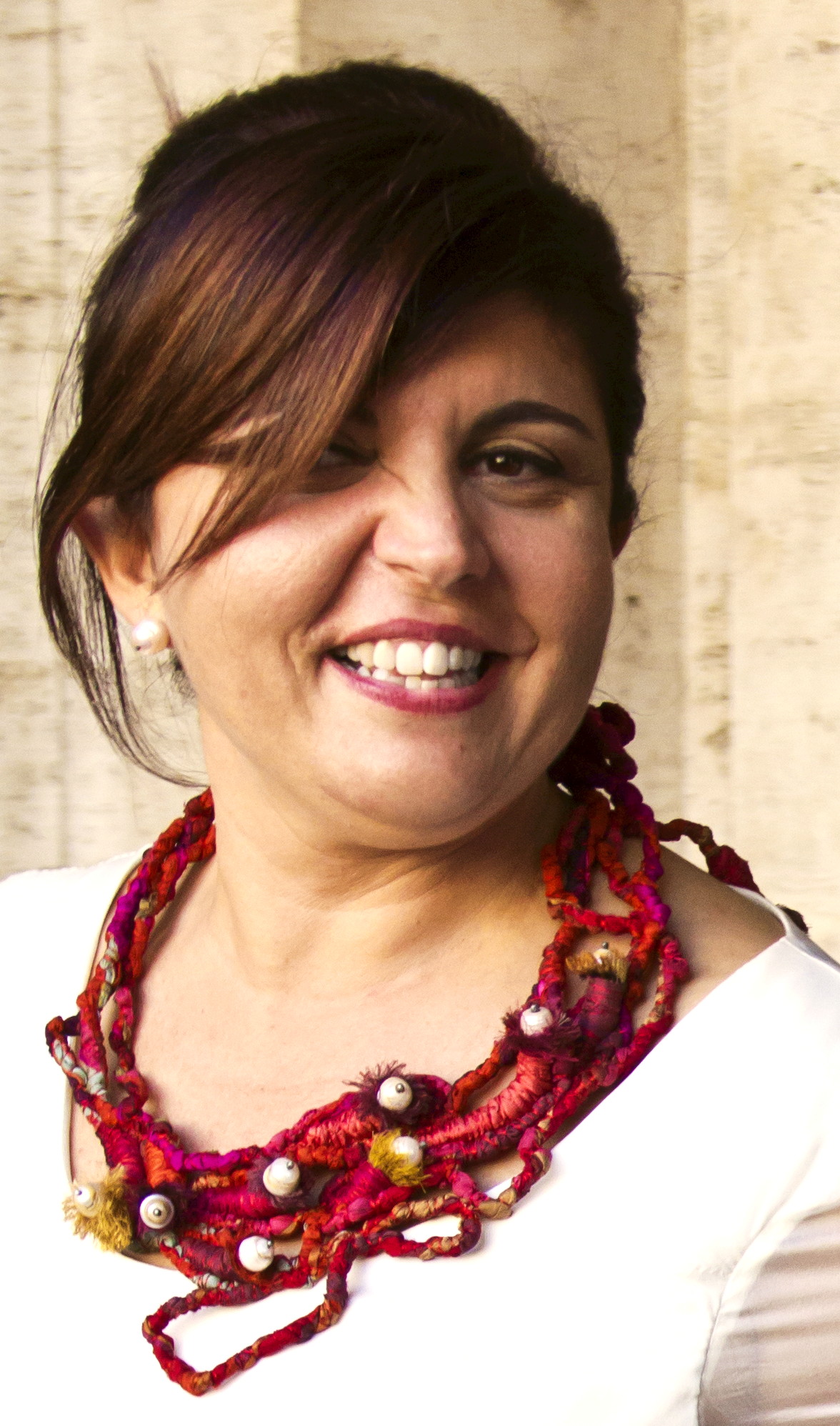 Mar Adentro - Francesca Cecchini (2013), necklace // Materials: repurposed sari silk, baroque pearls, oxidised silver, silk thread.