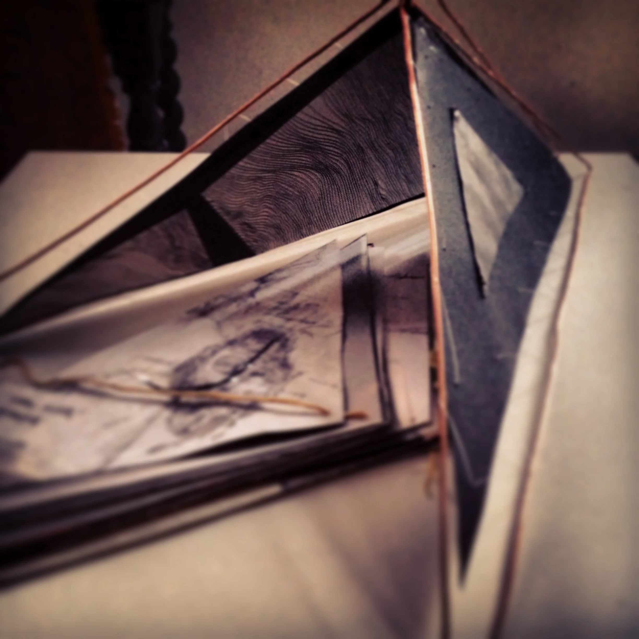 sculptural artist book / balance -2014