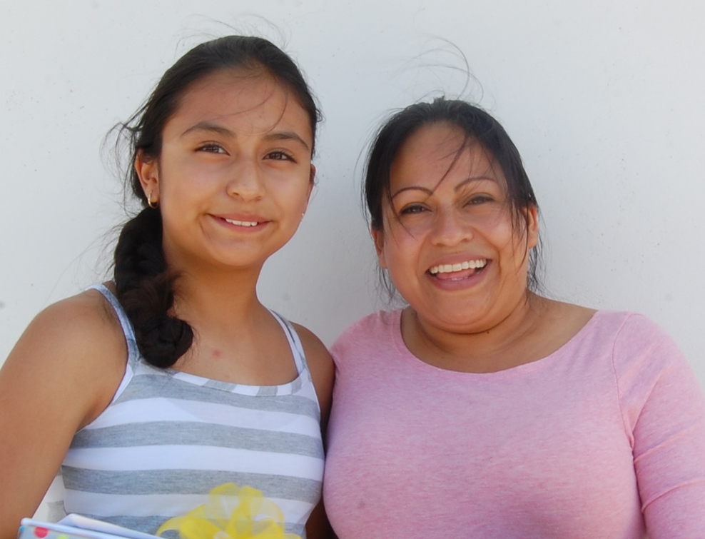 Southwest Creations, Hacia la Universidad: Employee Ana Maria and her daughter Evelyn, 7th grader