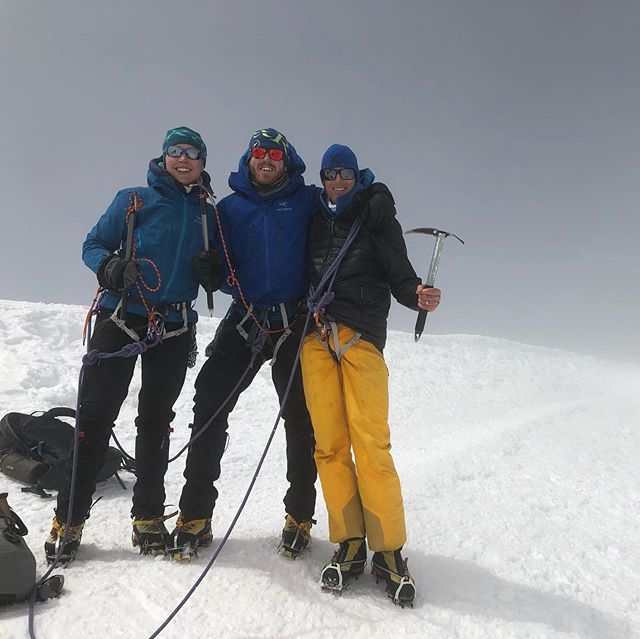 A cloudy ascent but amazing to be standing on the summit of the highest peak in Western Europe, Mt Blanc 4810m with Liz & Peter...congratulations...
.
.
#antarcticlogistics
#brit_mtn_guides