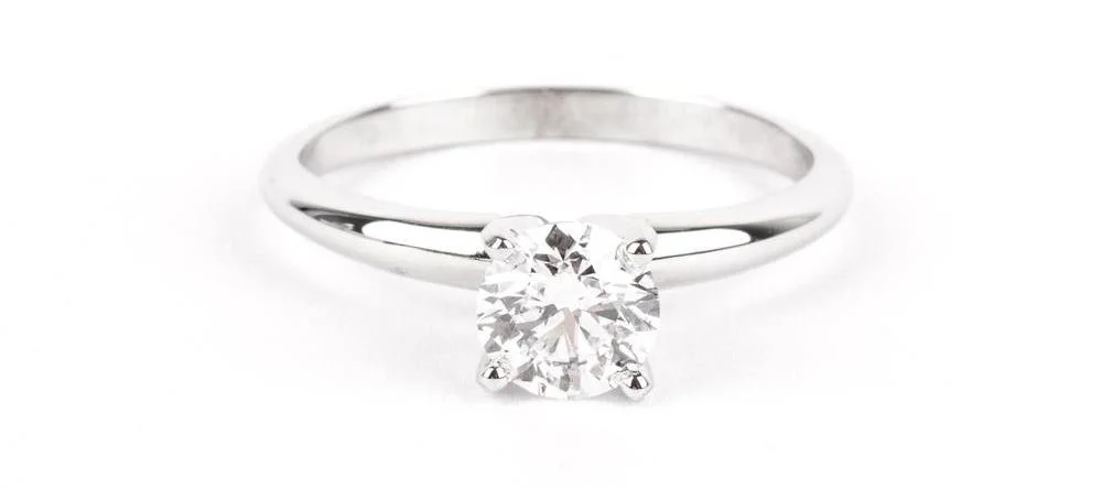 STORE 5a - Pre-Owned PRE-OWNED ROUND BRILLIANT SOLITAIRE ENGAGEMENT RING
