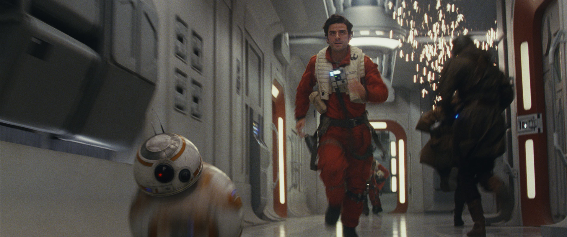 star-wars-the-last-jedi-poe-dameron-bb-8-running_1309fac4.jpeg