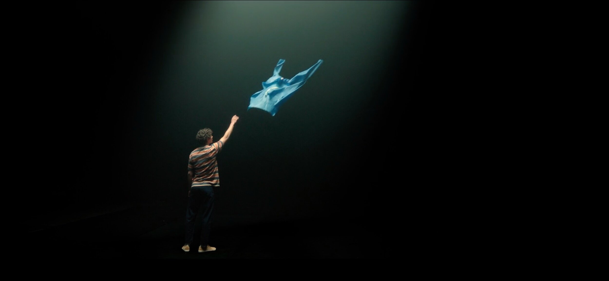  UEM - Ve más allá - 