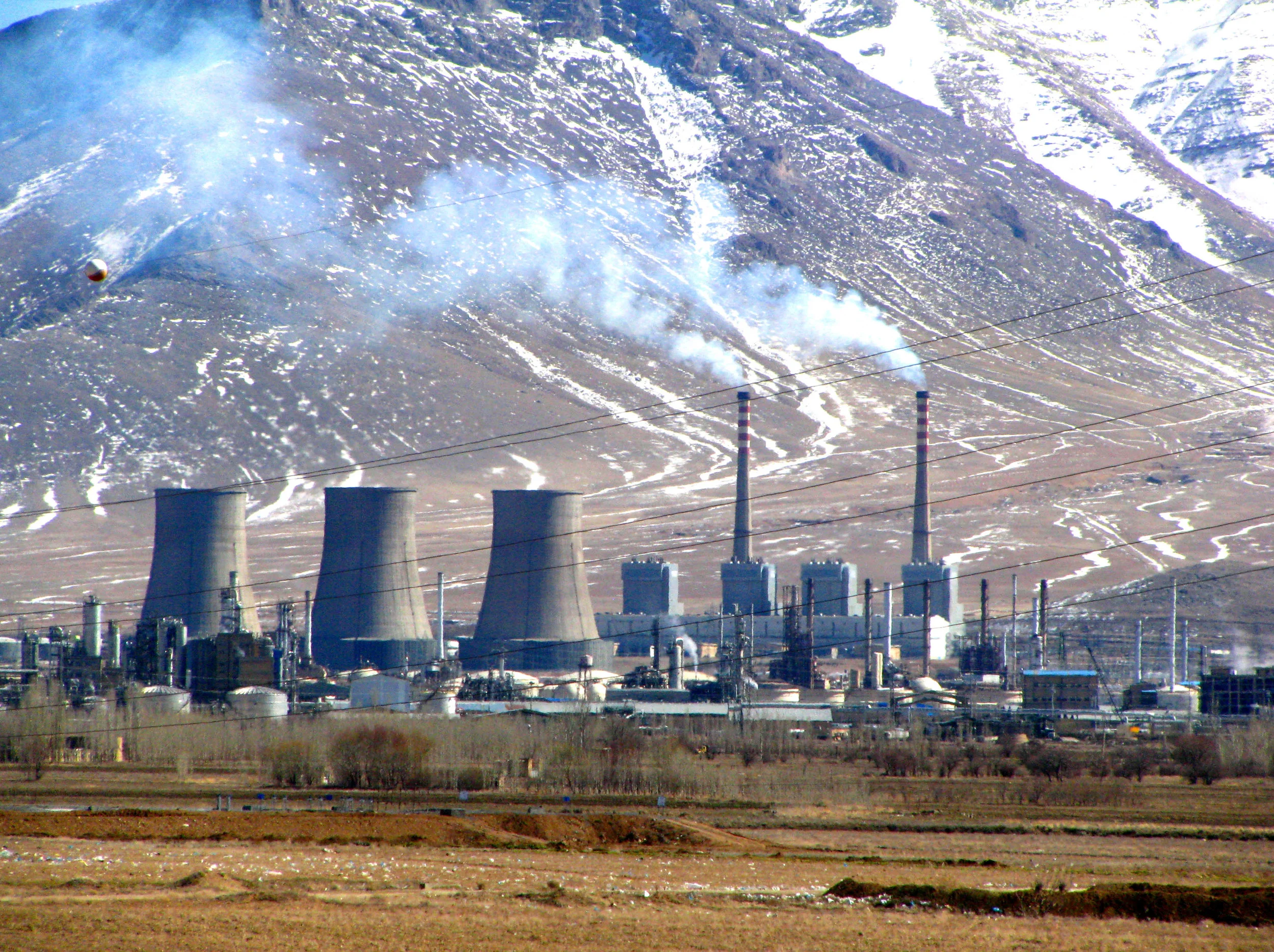 Image source: wikipedia/Energy_in_Iran