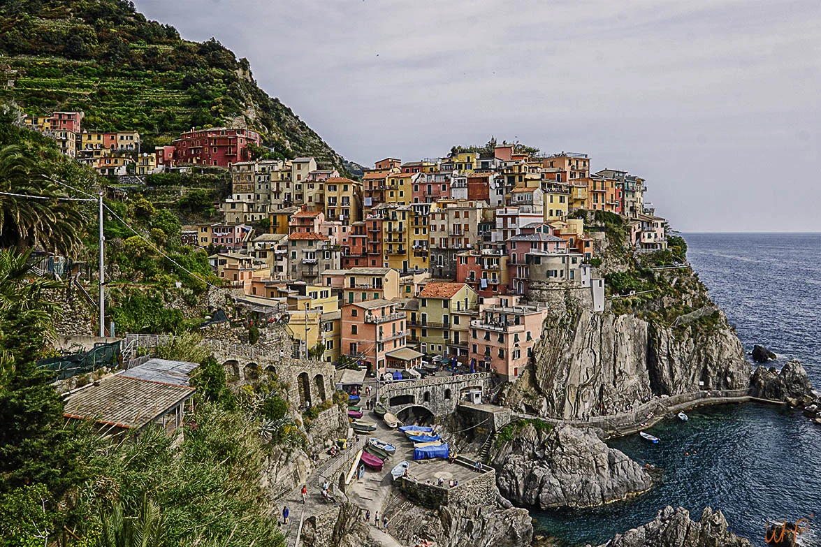 Idyllic Seaside Town in Cinqueterre (Manarola)