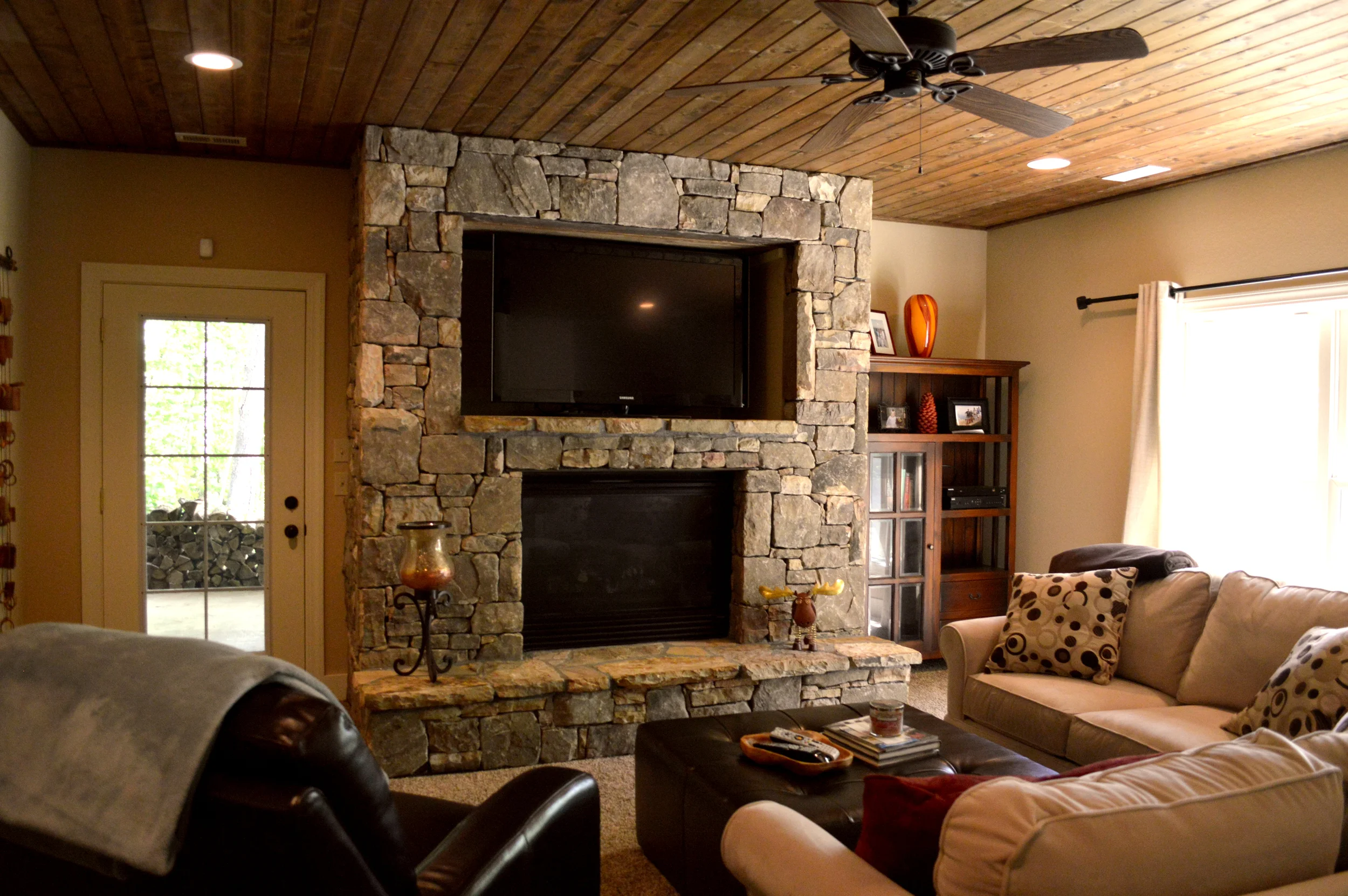 downstairs lounge.jpg