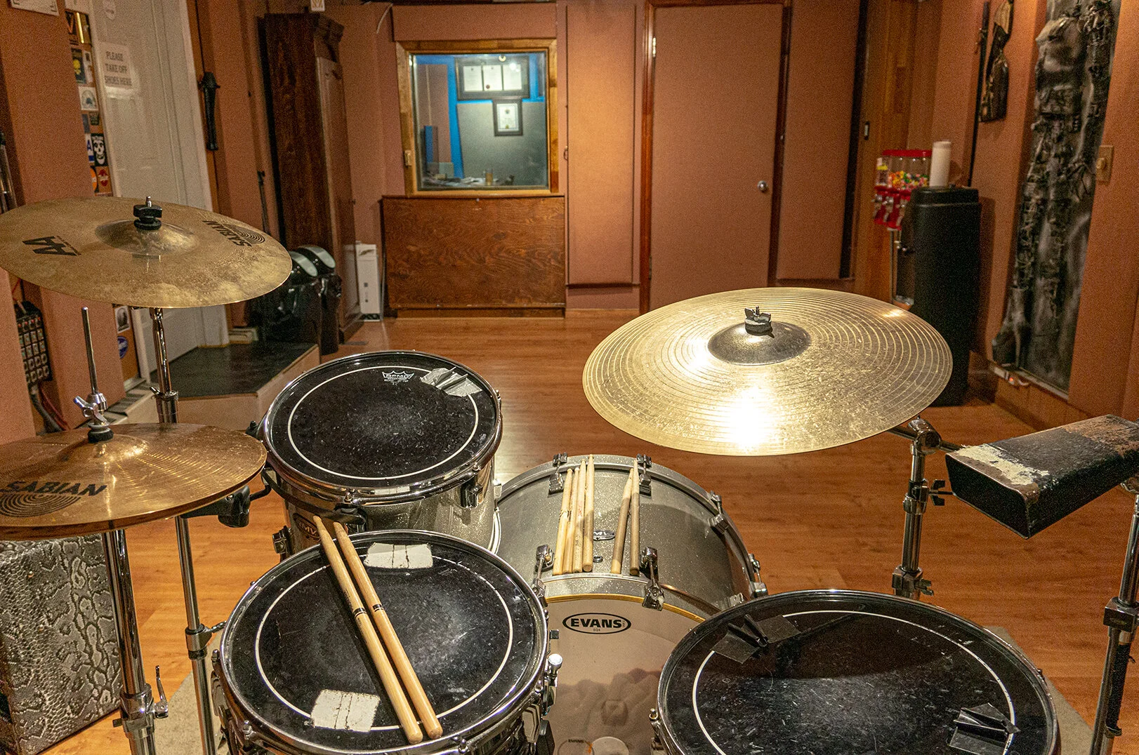 RECORDING ROOM 7.jpg