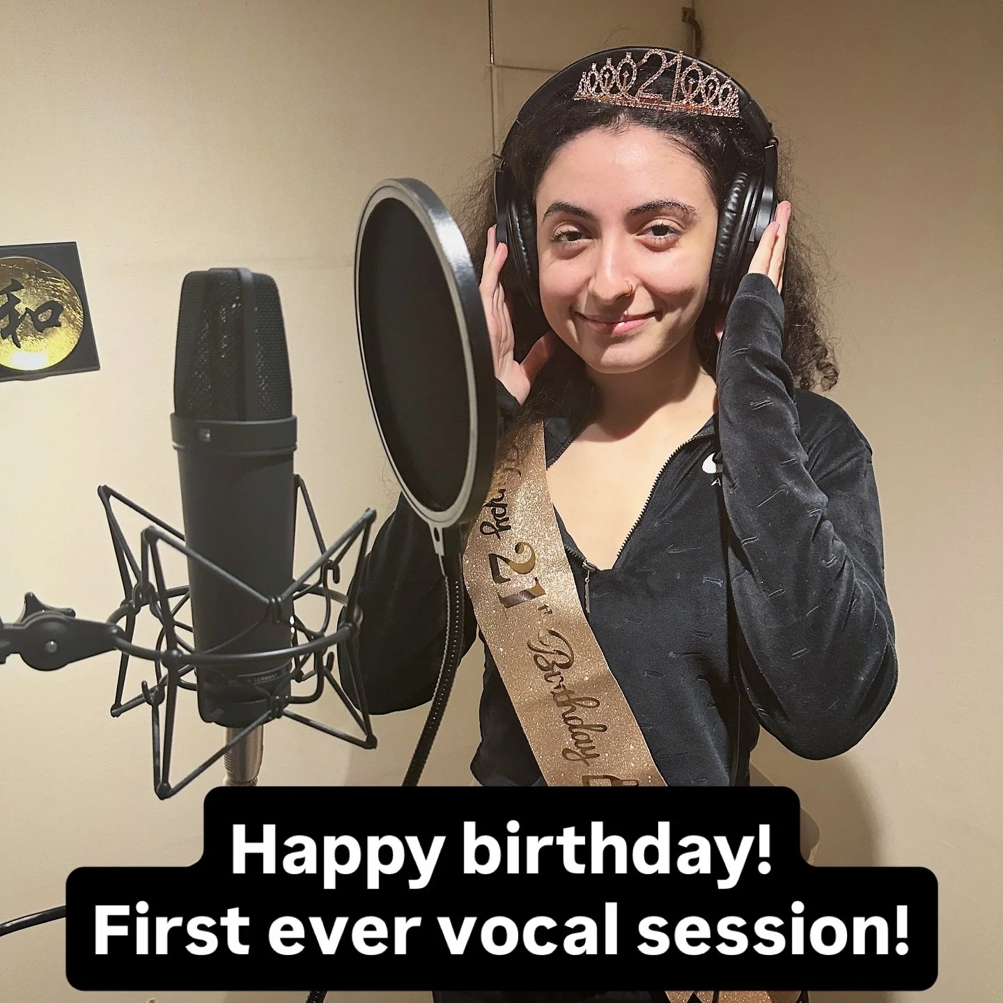 Happy birthday Savannah! You did an amazing job singing in the booth on your 21st birthday! Congratulations! 🎉 

#pezmosis #singer #vocalist #vocalbooth #vocalrecording
