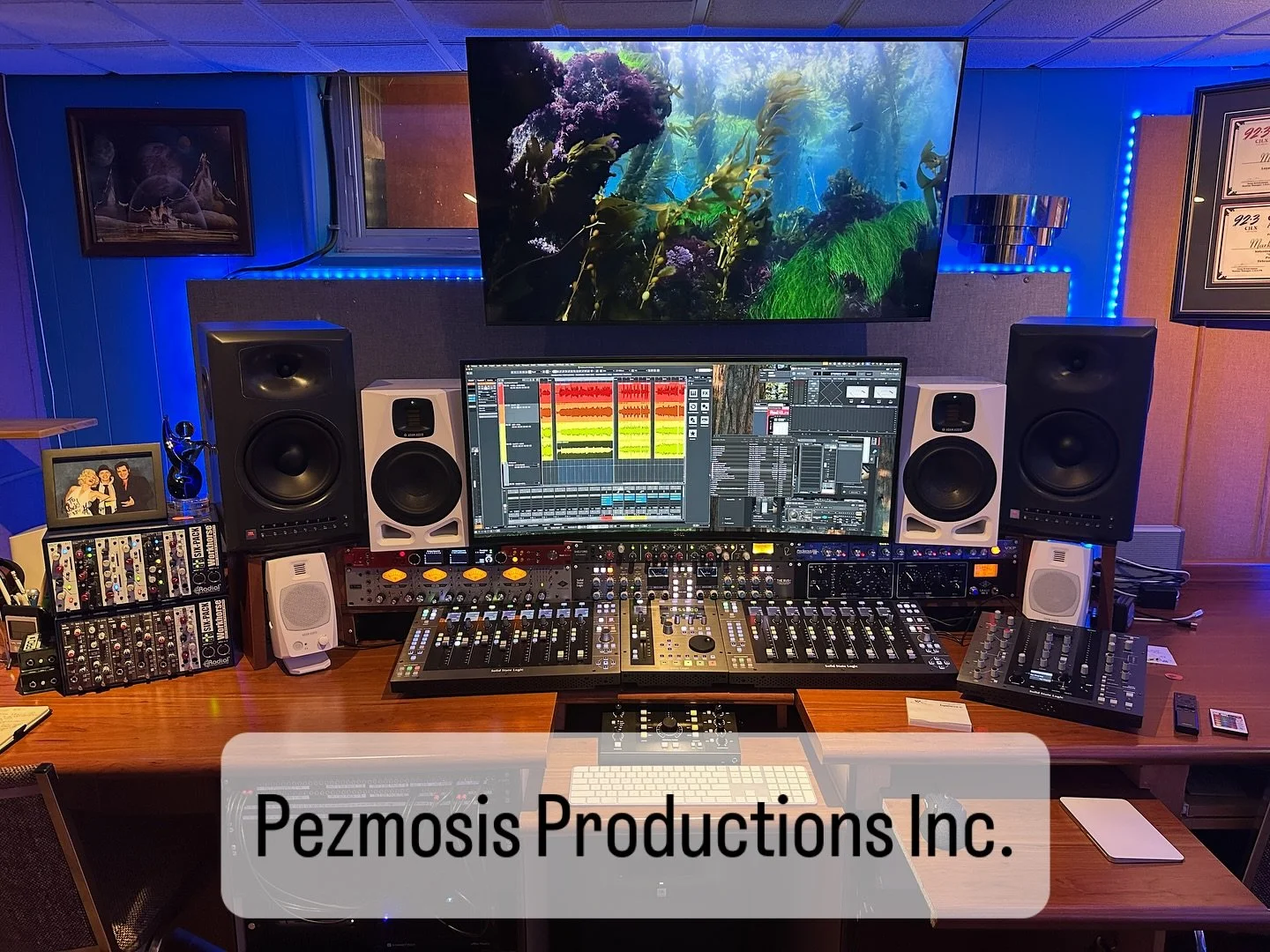 Professional Audio and video for the creative mind. #pezmosis #recordingstudio #controlroom #audiorecording