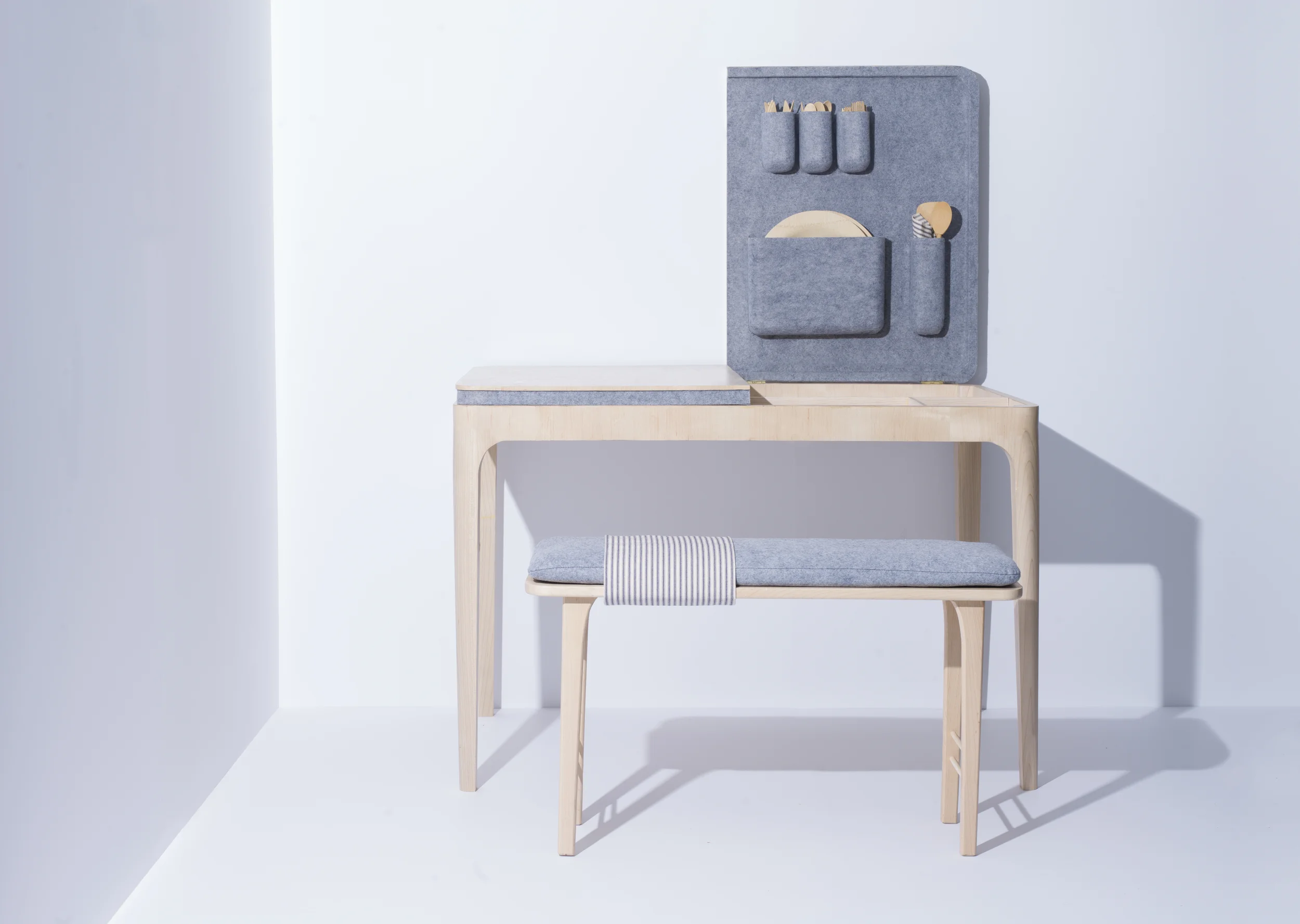Table her01.jpg