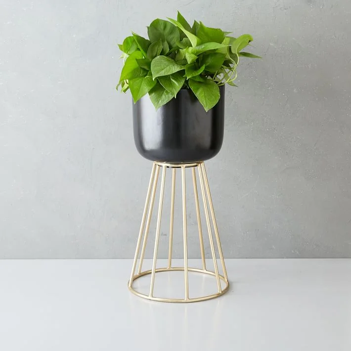 wire-global-standing-planters-o.jpg