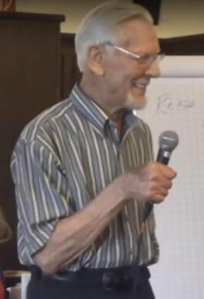 Ward Kaiser's featured presentation, Reise nach einer besseren Welt (On the Way to a Better World), focusing on Arno Peters' work, followed Leonard Cohen's Hallelujah