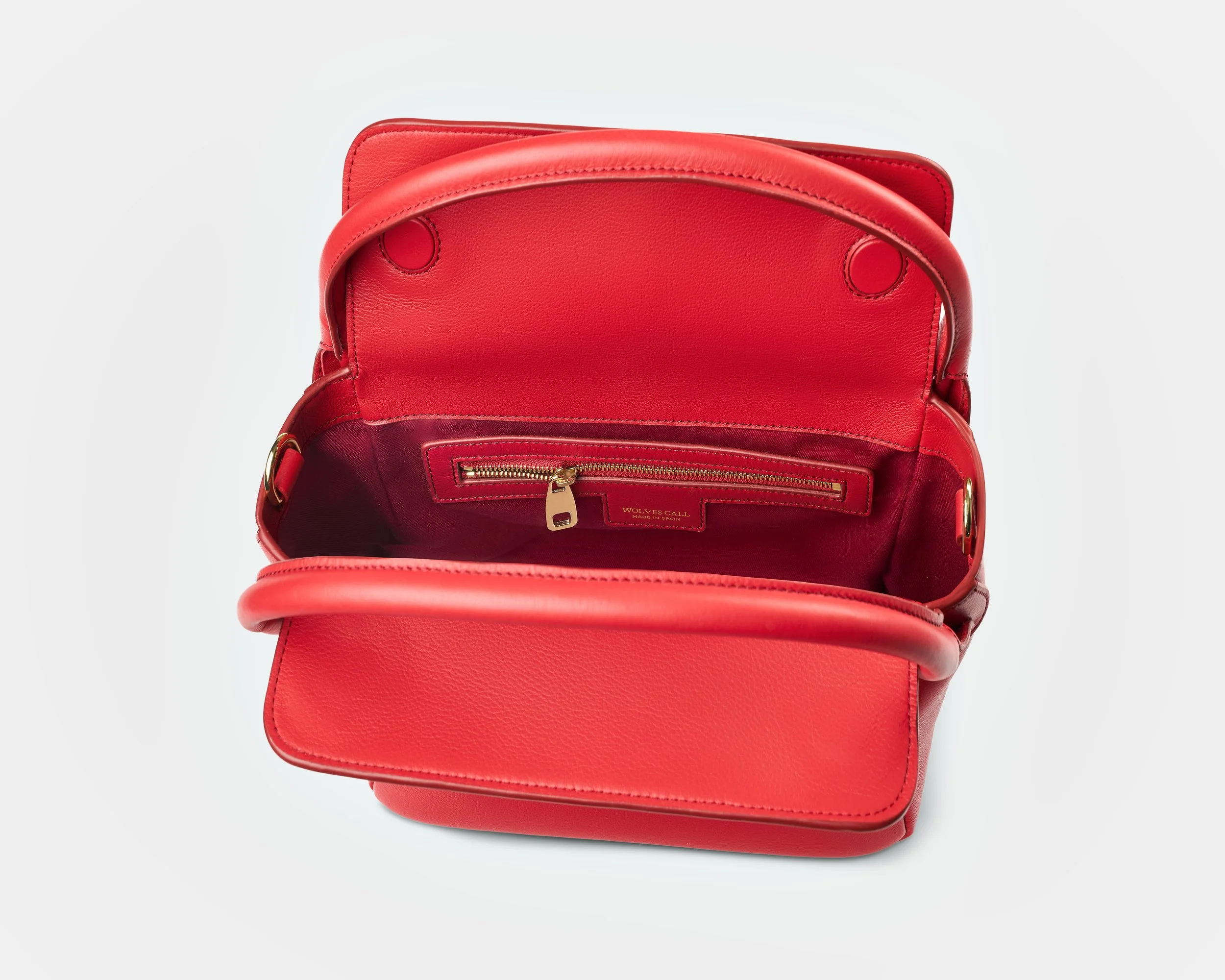 WOLVESCALL_RED HANDBAG__4.jpg