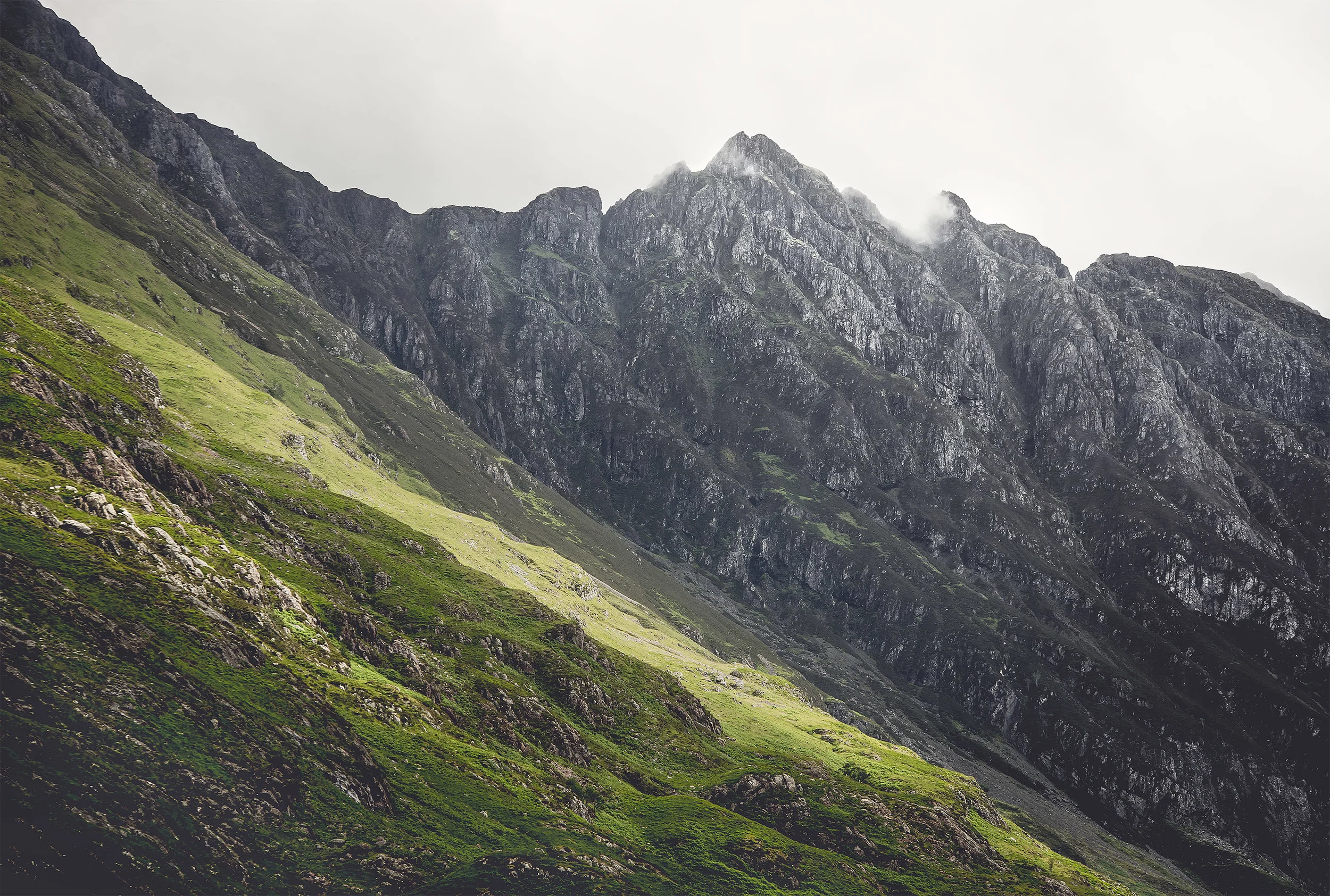  Aonach Eagach Ridge 