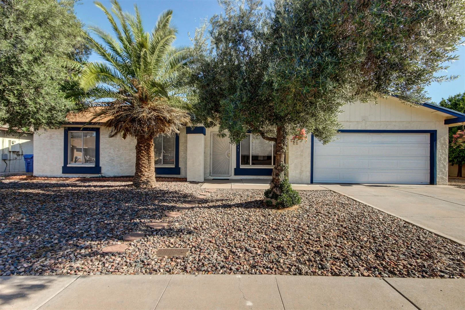 615 W PORTOBELLO AVE, Mesa, AZ 85210
