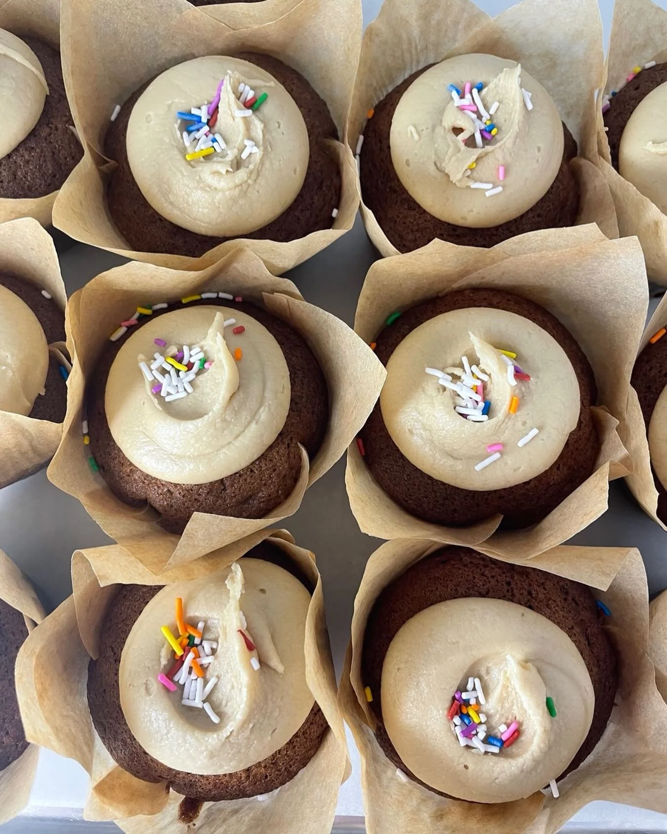 Brown butter spice cakes
